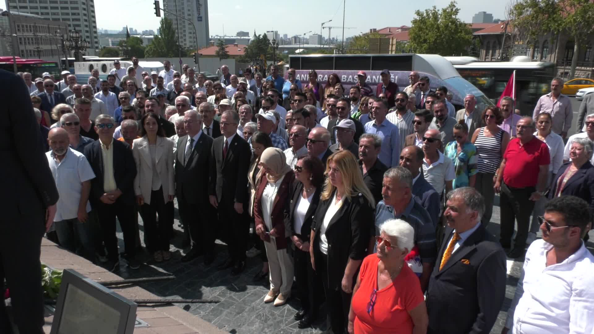 CHP 100 YAŞINDA... ANKARA İL BAŞKANI AKILLI: “GEÇMİŞİN MİRASIYLA YENİ YÜZYILA İLERLEYEN PARTİMİZ ÜLKEMİZİN GELECEĞİNE IŞIK TUTMAYA DEVAM EDECEKTİR"