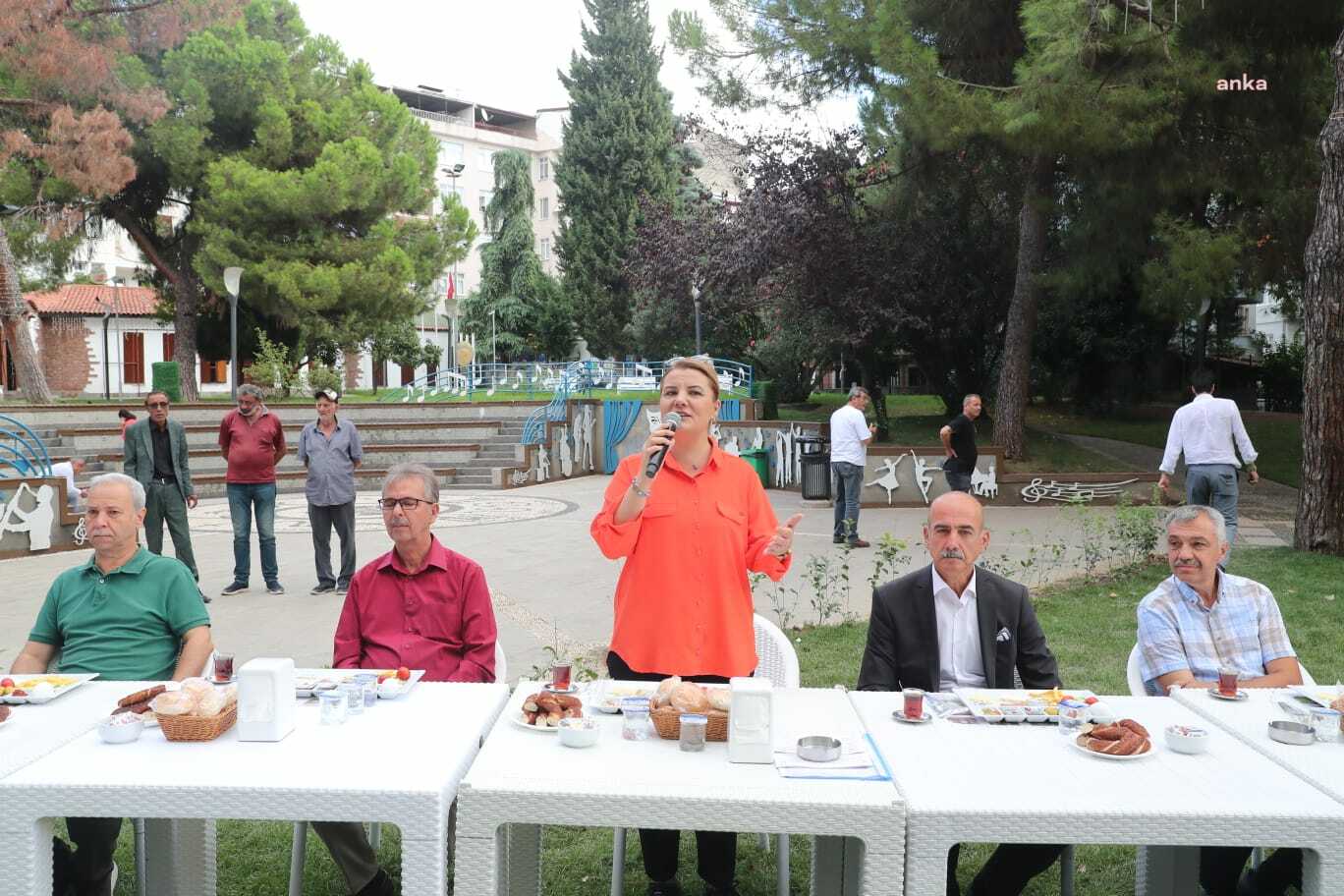 İZMİT BELEDİYE BAŞKANI HÜRRİYET, PİŞMANİYE FESTİVALİ'NİN PAYDAŞLARI İLE BULUŞTU