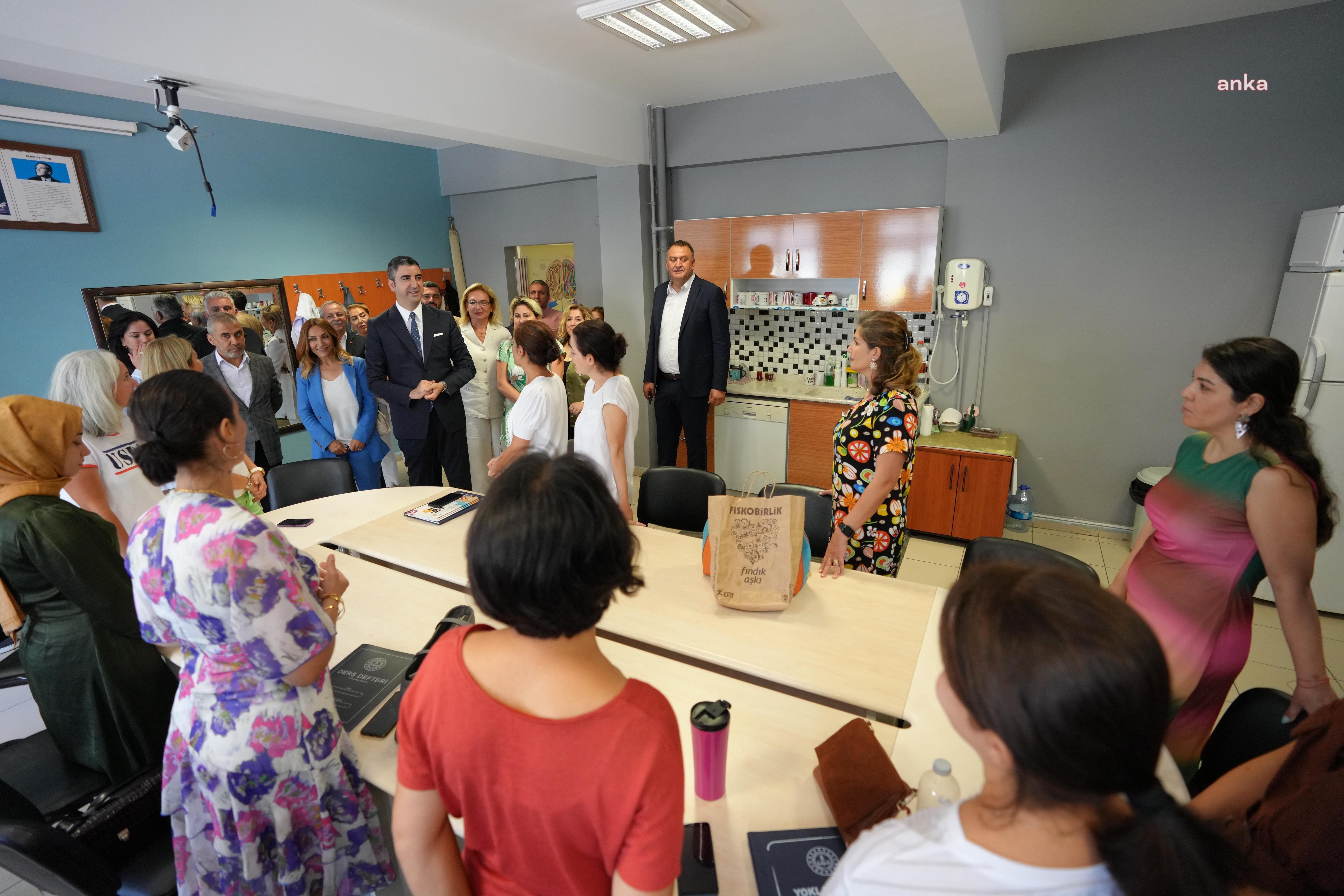 KARTAL BELEDİYE BAŞKANI YÜKSEL, YENİ EĞİTİM ÖĞRETİM YILI AÇILIŞINDA ÖĞRENCİLERİ YALNIZ BIRAKMADI
