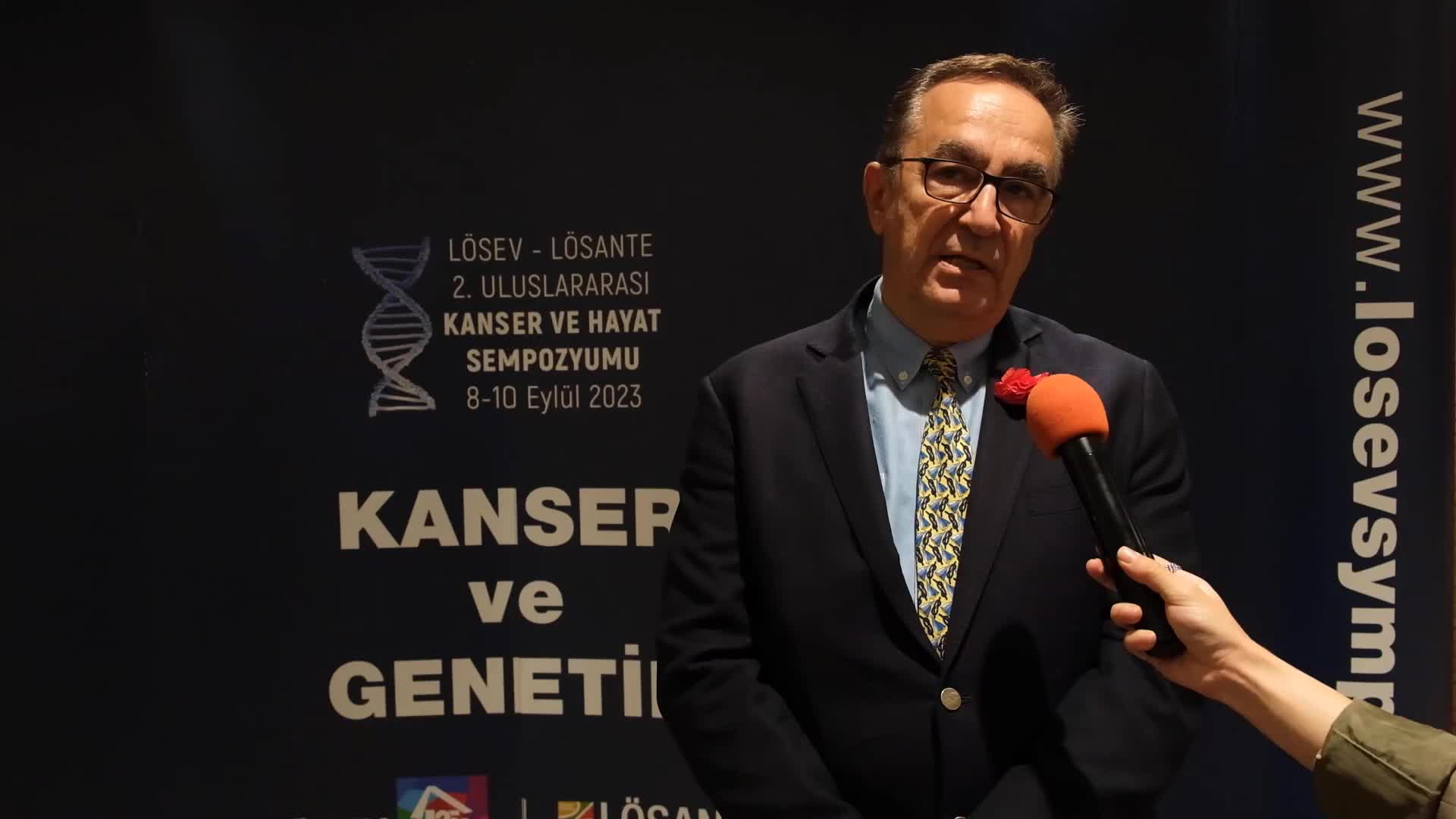 LÖSEV, 2. ULUSLARARASI KANSER VE HAYAT SEMPOZYUMU’NU DÜZENLEDİ. LÖSEV BAŞKANI DR. ÜSTÜN EZER: “GÜNDE ŞU ANDA 500 KİŞİ KANSER VE LÖSEMİDEN KAYBEDİLİRKEN YAKIN GELECEKTE 1000 KİŞİ KAYBEDİLECEK"