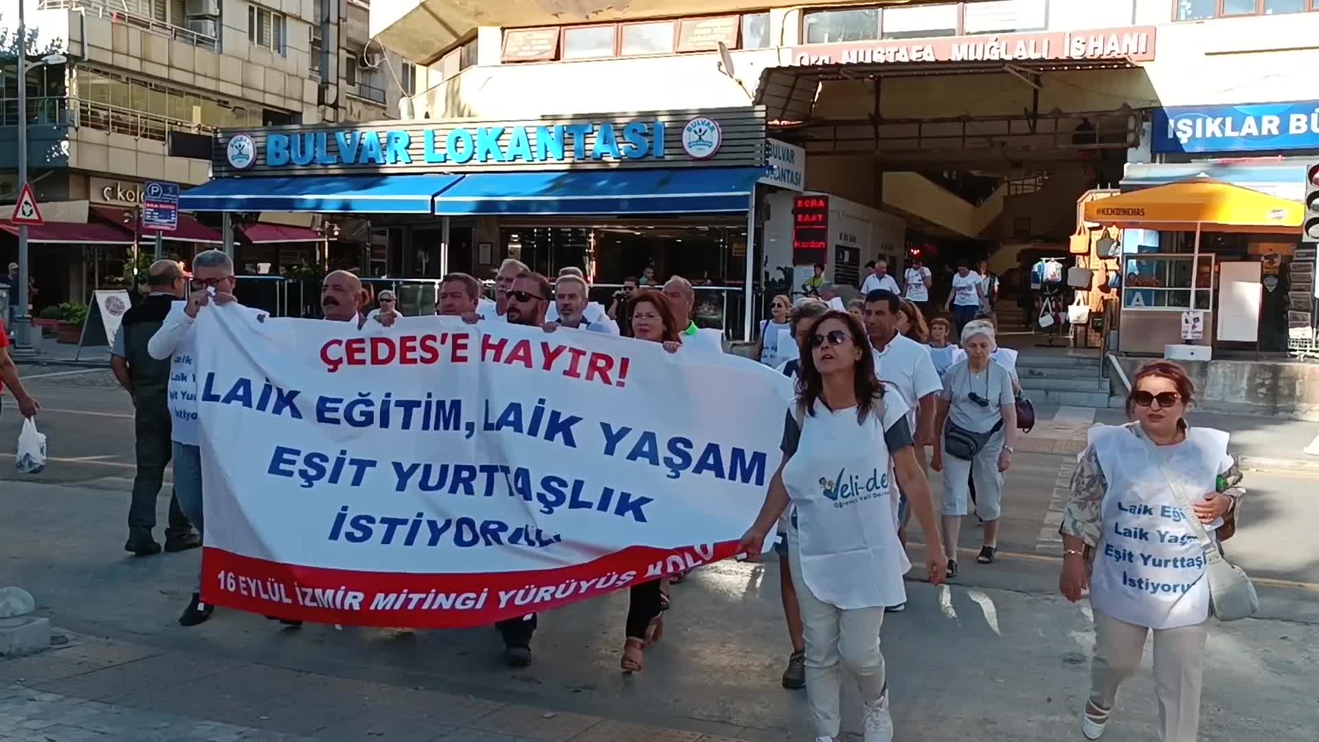 EĞİTİM-SEN GENEL BAŞKANI KURUL, MUĞLA’DAN İZMİR'DEKİ MİTİNG İÇİN ÇAĞRI YAPTI: LAİK EĞİTİME DOKUNAMAZSINIZ, KARMA EĞİTİM İLKESİ ASKIYA ALINAMAZ DİYECEĞİZ"