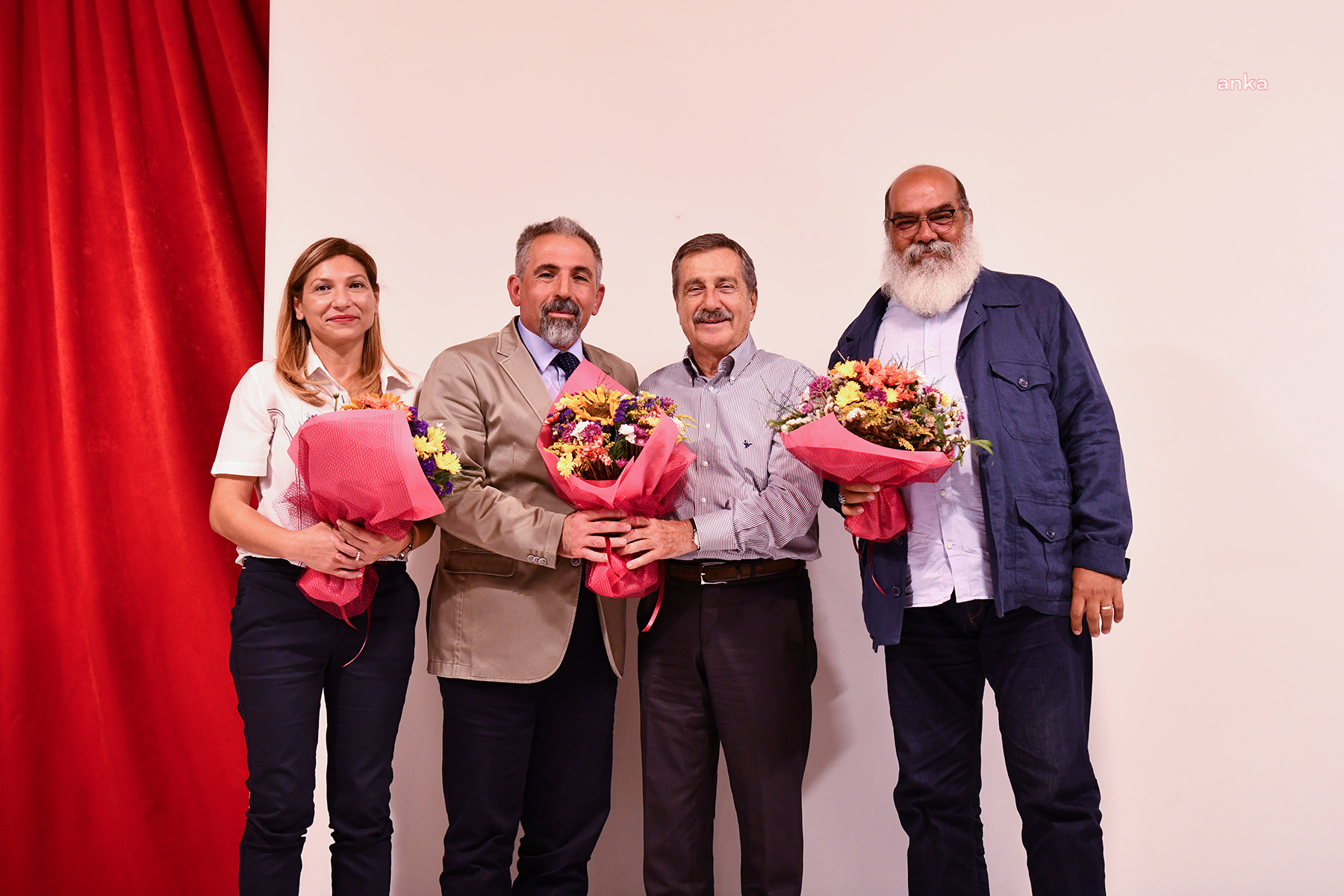 TEPEBAŞI'NDA CUMHURİYET VE ESKİŞEHİR KONFERANSI DÜZENLENDİ