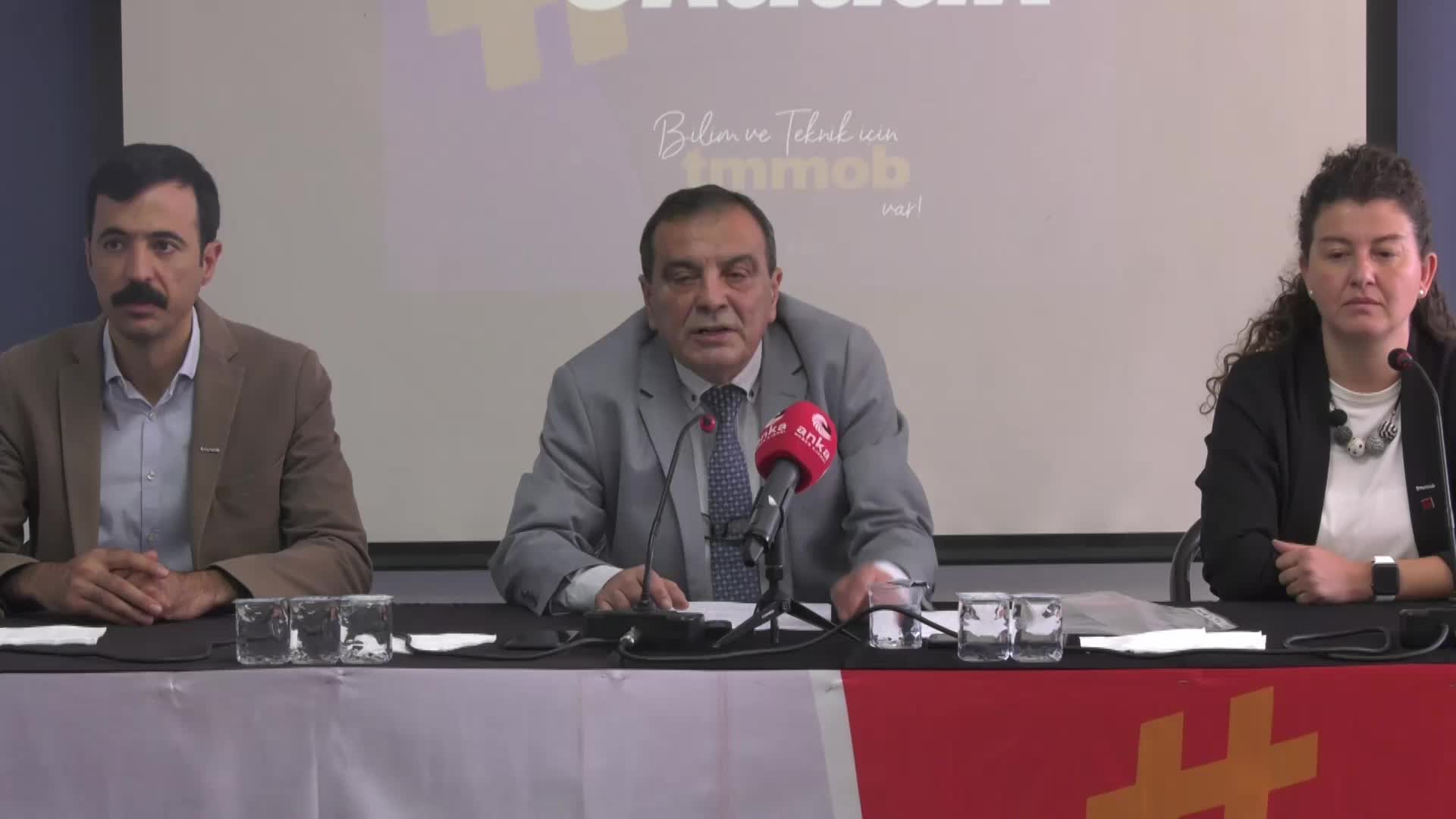 TMMOB'TAN "BOŞUNA MI OKUDUK" KAMPANYASI... EMİN KORAMAZ: "MÜCADELE ETMEZSEK YAŞADIĞIMIZ SORUNLARIN DAHA DA BÜYÜYECEĞİNİ ÇOK İYİ BİLİYORUZ... SORUNLARIMIZIN ÇÖZÜMÜ İÇİN SESİMİZİ DAHA FAZLA YÜKSELTECEĞİZ"