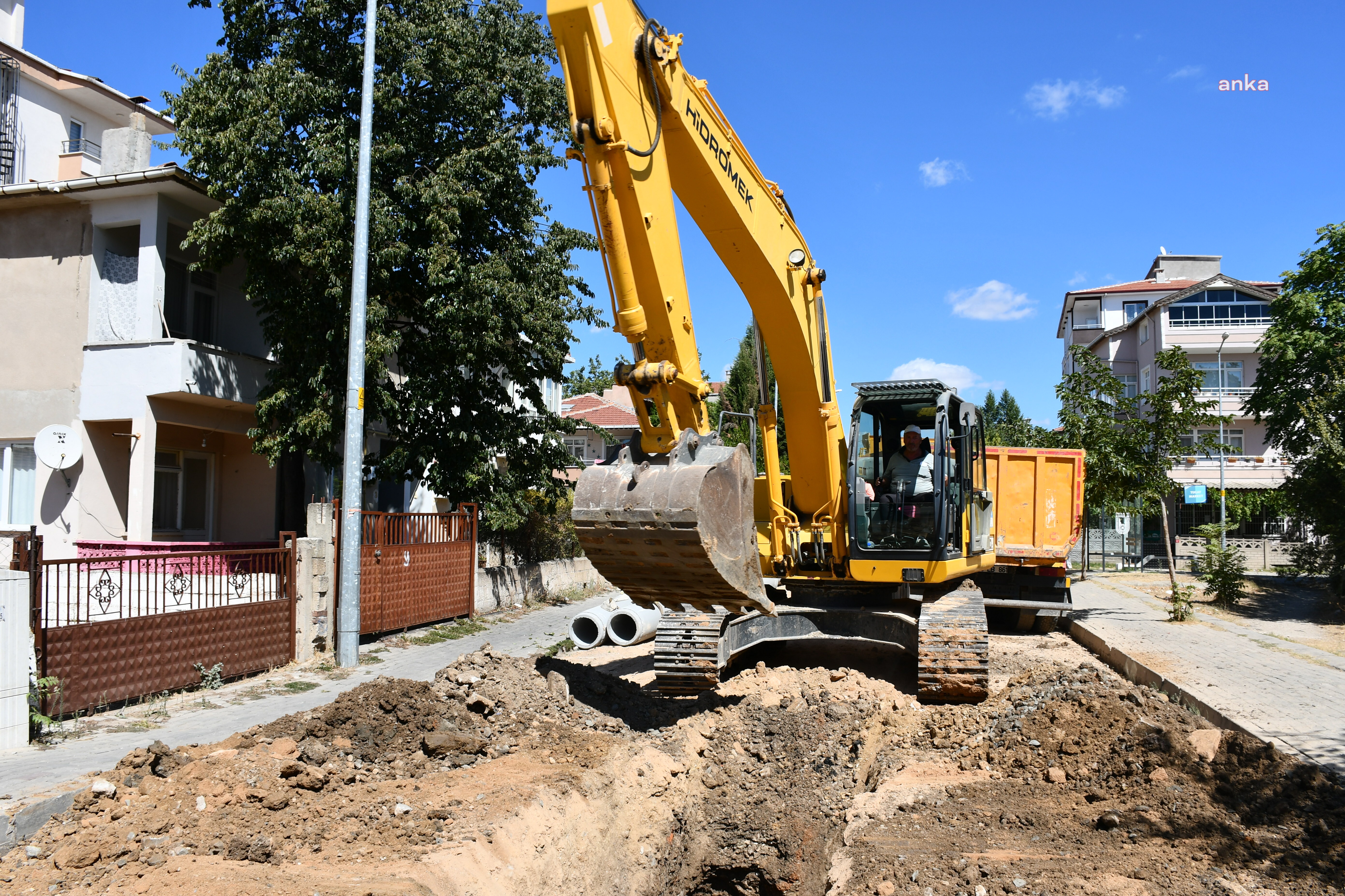 LÜLEBURGAZ BELEDİYESİ'NDEN YARIM ASIRLIK HATTA YENİLEME ÇALIŞMASI