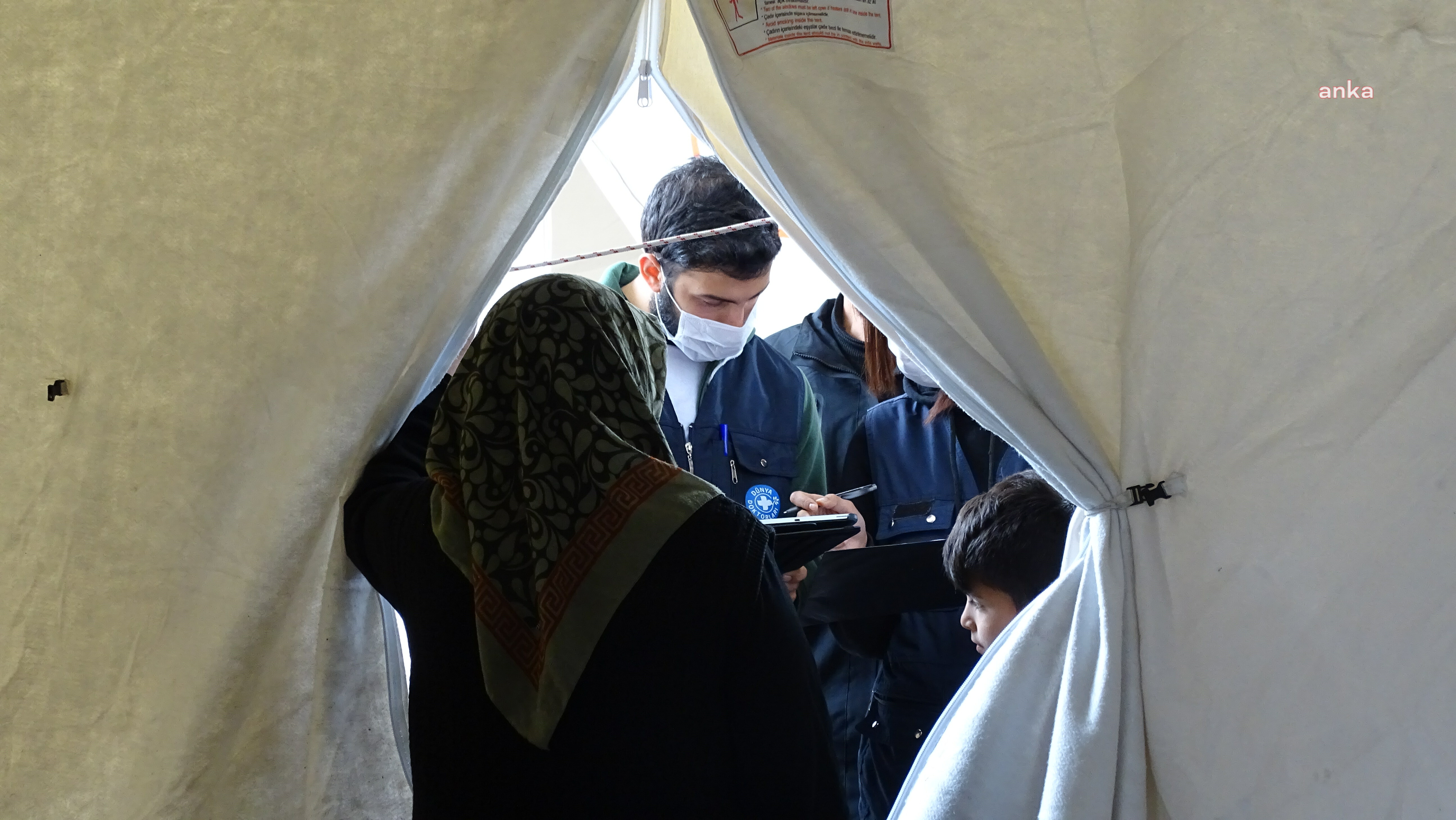 DÜNYA DOKTORLARI, DEPREM BÖLGESİNDE 7 AYDA 20 BİN KİŞİYE ULAŞTI