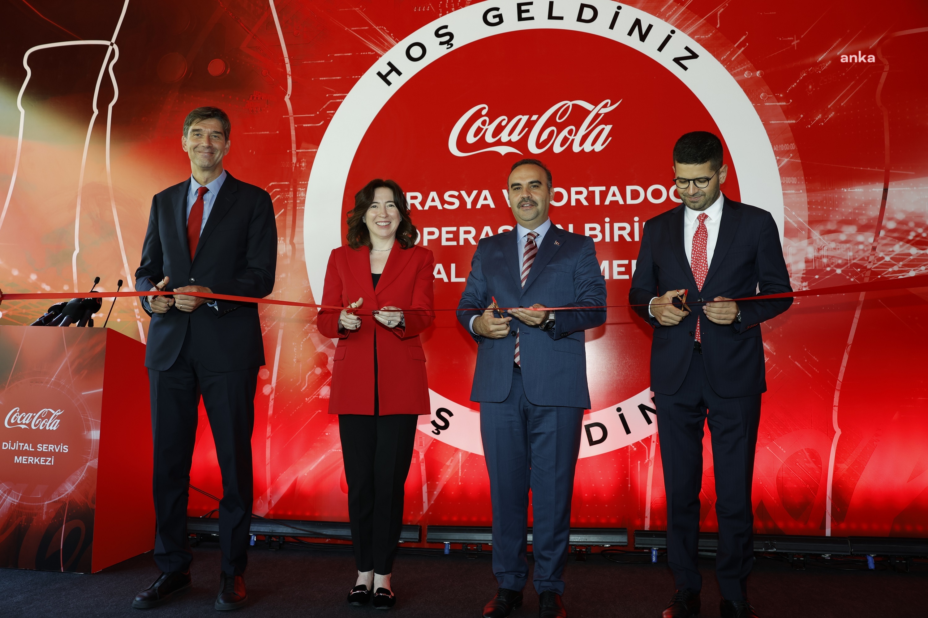 COCA-COLA AVRASYA VE ORTA DOĞU DİJİTAL SERVİS MERKEZİ İSTANBUL’DA AÇILDI