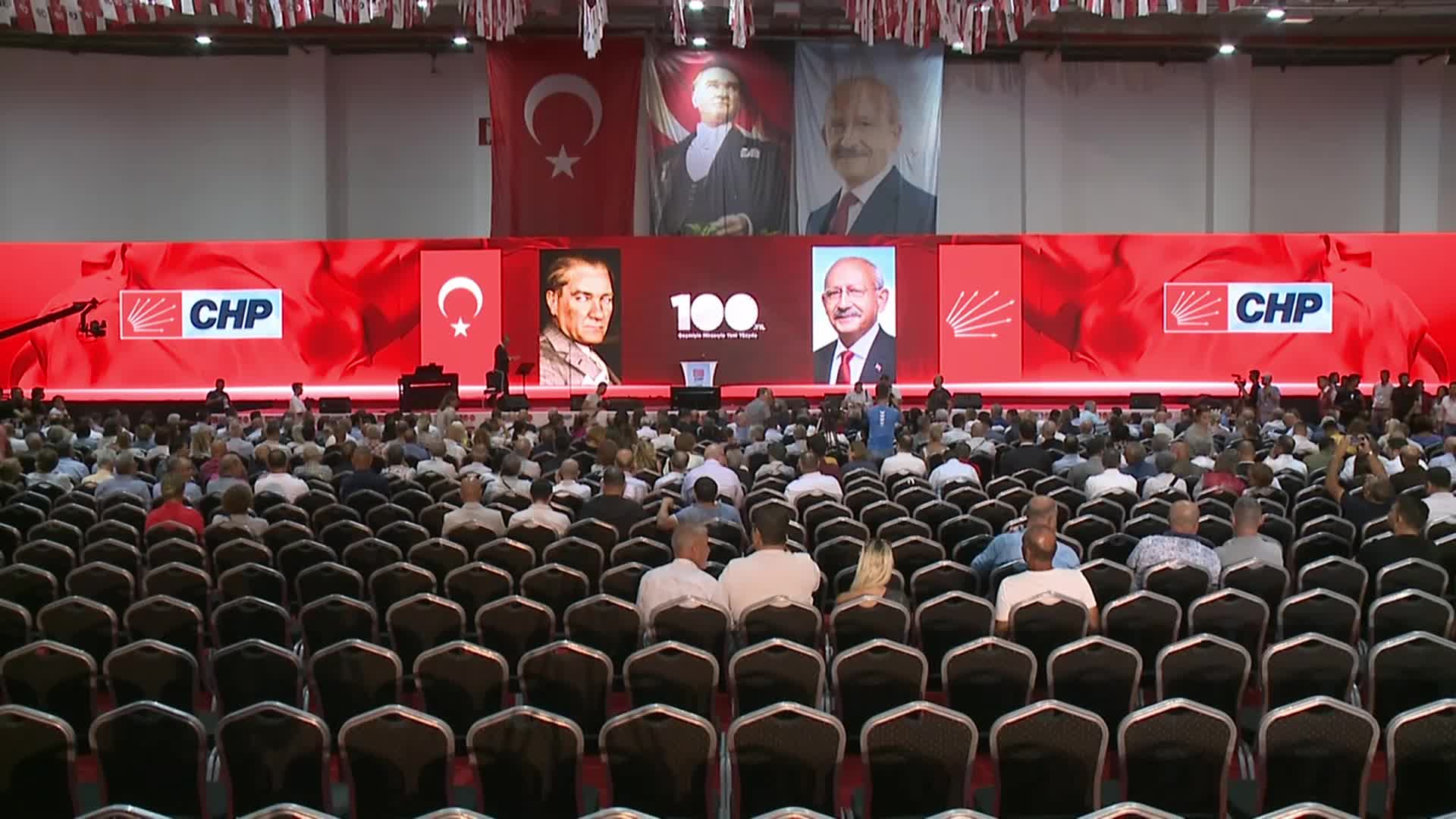 CHP İZMİR’DEN 100.YIL KUTLAMASI.... SOYER: “ TÜRKİYE’Yİ BU ZOR GÜNLERİNDEN SÖKÜP ÇIKARAN ASLİ GÜÇ, BİR KERE DAHA CHP OLACAK. ELBETTE BU SÜRECİN GEREĞİ BİZ DE DEĞİŞECEĞİZ, GELİŞECEĞİZ”