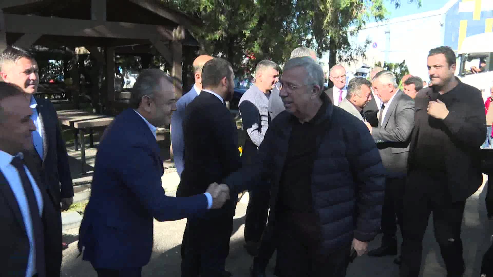 MANSUR YAVAŞ, ‘‘BALIK EKMEK ŞENLİĞİ’’NE KATILDI