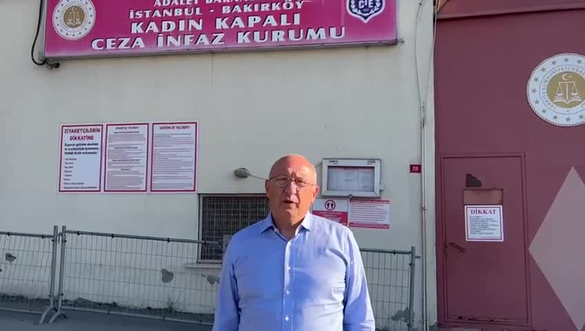 UTKU ÇAKIRÖZER: “BAKIRKÖY CEZAEVİ KAPISINDAN GEZİ TUTUKLULARINA BİR AN ÖNCE ADALET, BİR AN ÖNCE ÖZGÜRLÜK DİLİYORUM"