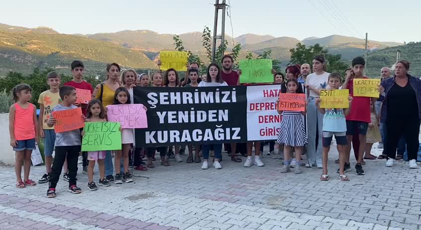 HATAY DEPREMZEDE DERNEĞİ GİRİŞİMİ, KENTTEKİ EĞİTİM SORUNUNA DİKKAT ÇEKTİ: "BİRÇOK OKUL İKİLİ EĞİTİM YAPACAK, ÖĞRENCİLER KARANLIKTA OKULA GİDECEK"