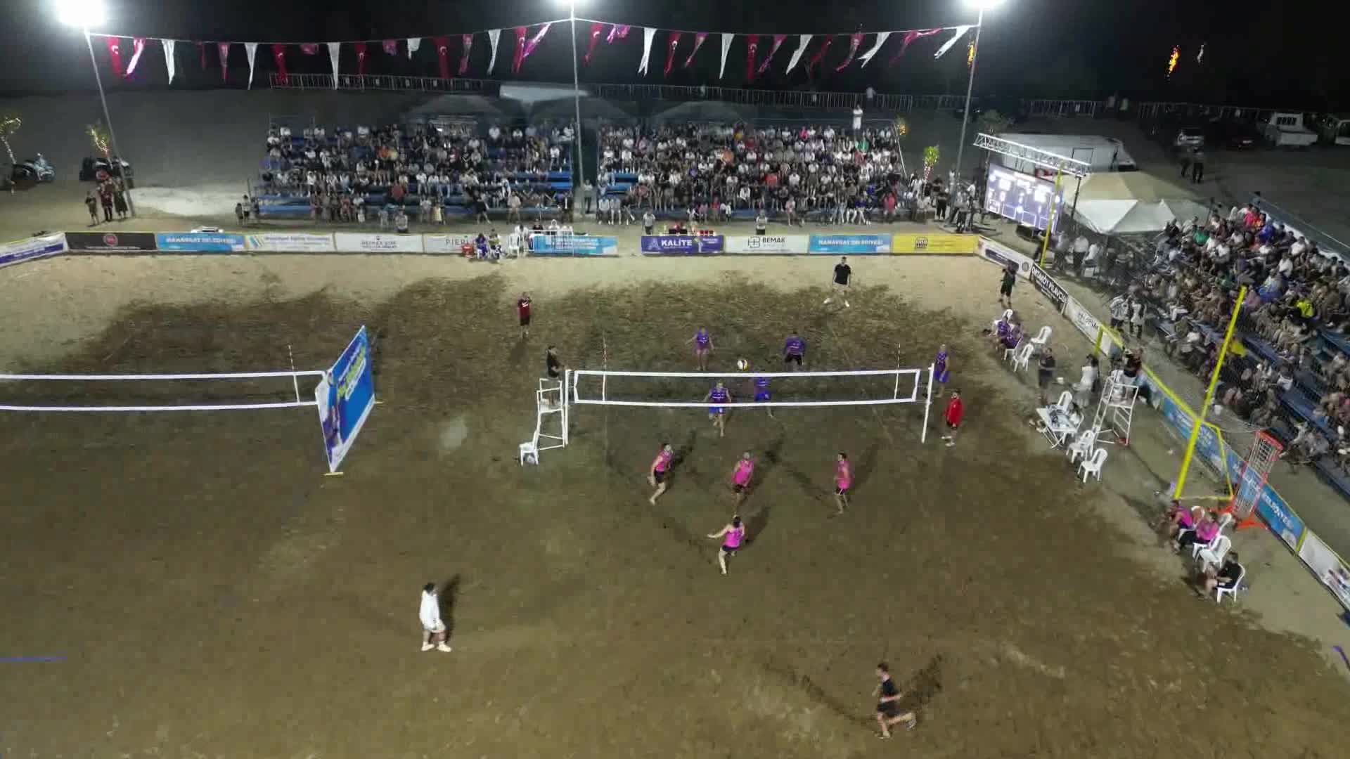 MANAVGAT BELEDİYESİ'NCE DÜZENLENEN PLAJ VOLEYBOLU HALK TURNUVASI’NDA ŞAMPİYON BELLİ OLDU