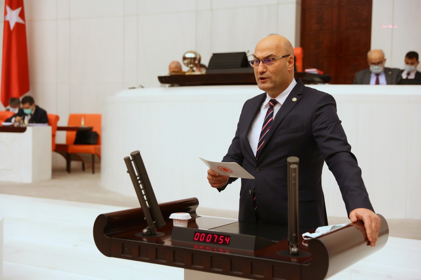 FETHİ AÇIKEL'DEN CUMHURBAŞKANI ERDOĞAN'A: “VATANDAŞIN IZDIRABINI DİNLEMEK YERİNE GÖÇMEN KONUSUNDA CHP’Yİ YURTDIŞINDA ŞİKAYET ETMEK, YENİ BİR PAZARLIKÇI YARANMA ÇABASIDIR”