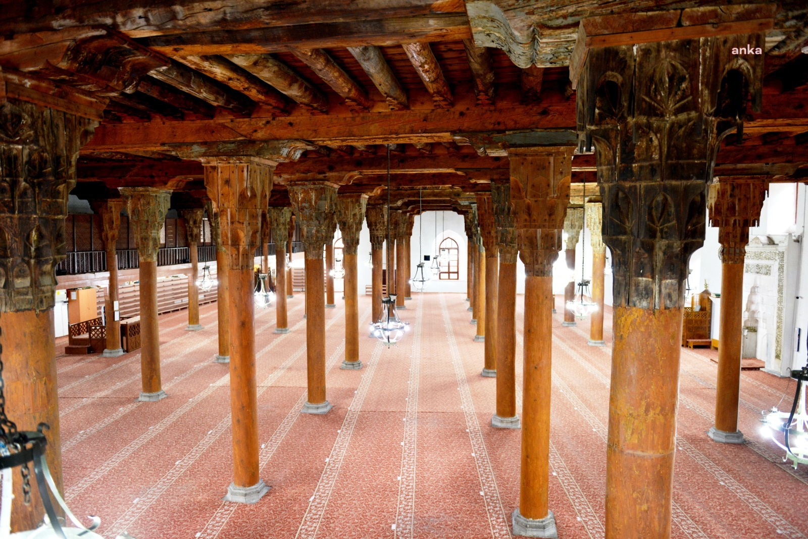 GORDİON ANTİK KENTİNİN ARDINDAN ANADOLU'NUN ORTA ÇAĞ DÖNEMİ AHŞAP DİREKLİ VE KİRİŞLİ CAMİLERİ DE UNESCO TARAFINDAN “DÜNYA MİRASI” İLAN EDİLDİ