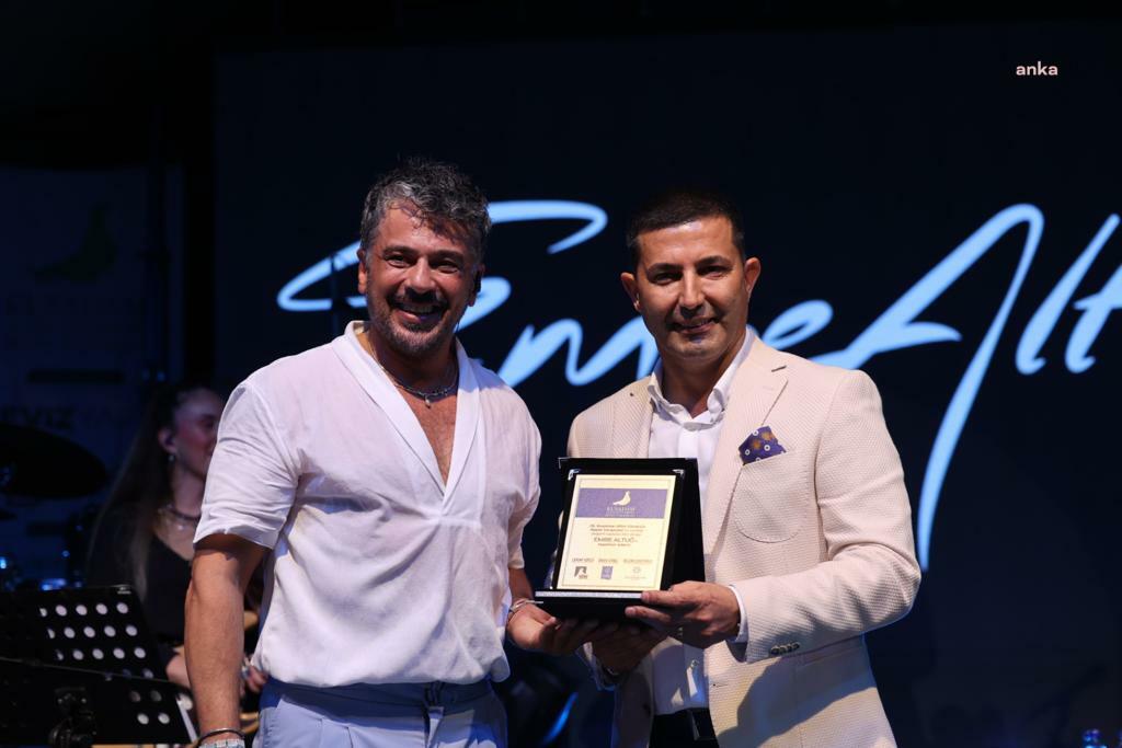 KUŞADASI BU YIL 26'NCI ALTIN GÜVERCİN BESTE YARIŞMASI'NA EV SAHİPLİĞİ YAPTI