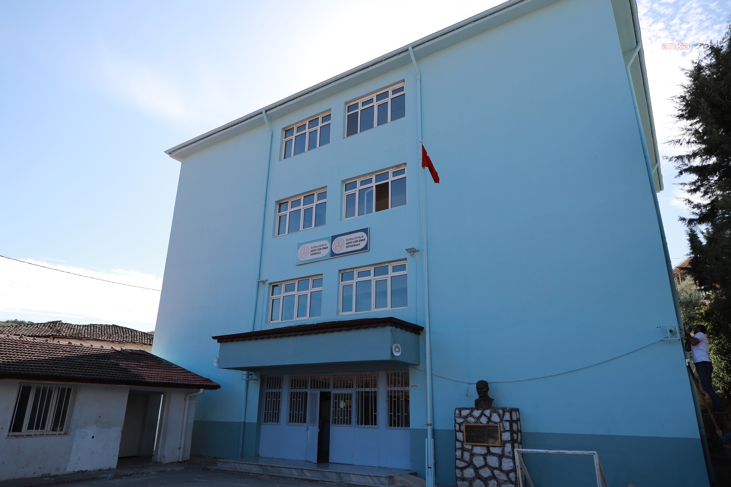 GEMLİK BELEDİYESİ, KIRSAL MAHALLELERDE DE ÇALIŞMALARINI SÜRDÜRÜYOR