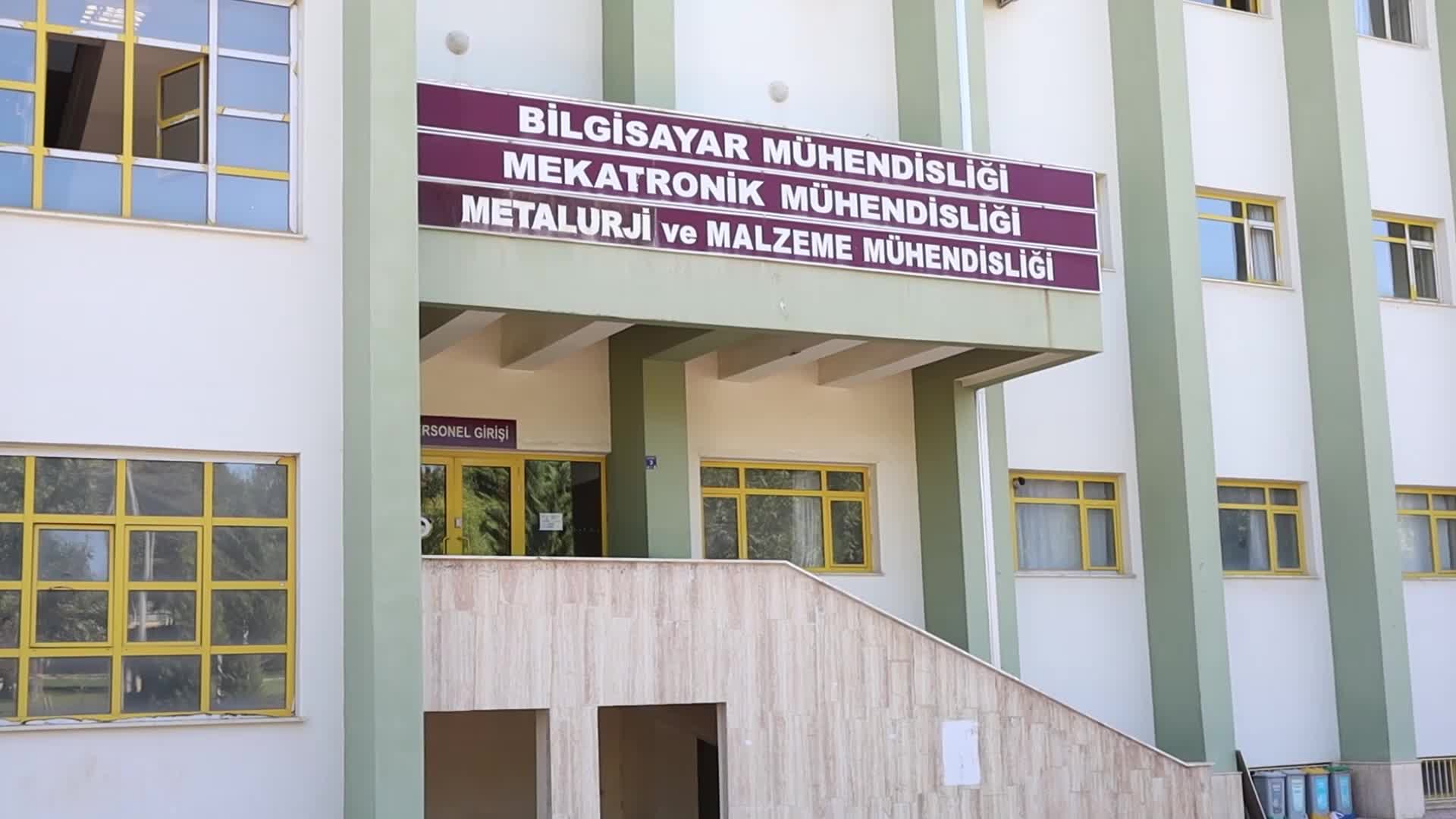 FIRAT ÜNİVERSİTESİ'NDE BESİCİLERİN EN BÜYÜK SORUNLARINDAN BİRİSİ OLAN MASTİSİS HASTALIĞINI ÖNLEYECEK CİHAZ GELİŞTİRİLDİ
