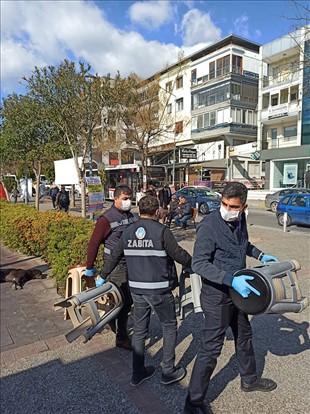 İZMİR BÜYÜKŞEHİR ZABITASI, KORONA İÇİN SOKAKTA