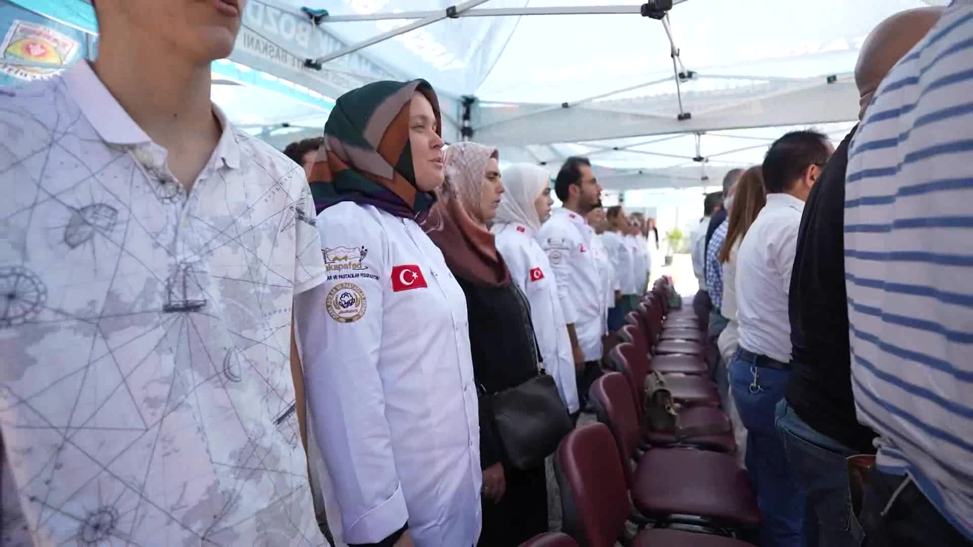 TARSUS BELEDİYESİ, MANTAR ÜRETİM SERALARI İLE SEBZE MEYVE KURUTMA, PAKETLEME TESİSİNİ AÇTI