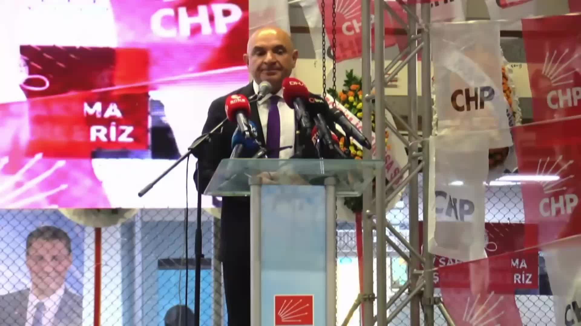 CHP MANİSA İL KONGRESİ... TAHSİN TARHAN: "BURADA TARTIŞMA ÇIKSIN DİYE BEKLİYORLAR. DAHA ÇOK BEKLERLER ÇOK. BURADA DEMOKRASİ ŞÖLENİ VAR"