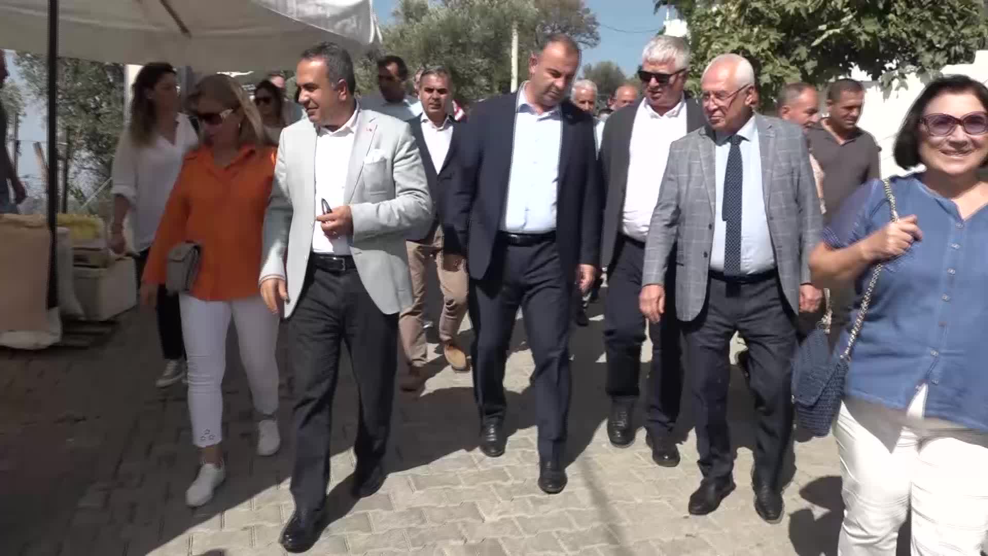 11. KAVACIK ÜZÜM FESTİVALİ BAŞLADI... MUHİTTİN SELVİTOPU: “KAVACIK’IN ‘SİYAH İNCİSİ’ ÜZÜME VE KÖYÜN DEĞERLERİNE SAHİP ÇIKMAYA, BUNLARI GELECEĞE TAŞIMAYA KARARLIYIZ”