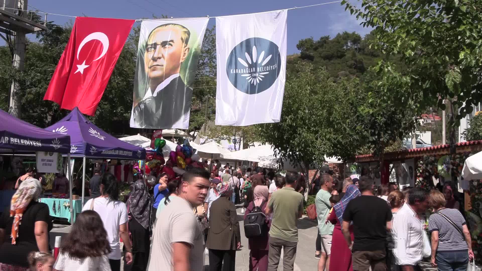 11. KAVACIK ÜZÜM FESTİVALİ'NE "PAZAR" AKINI