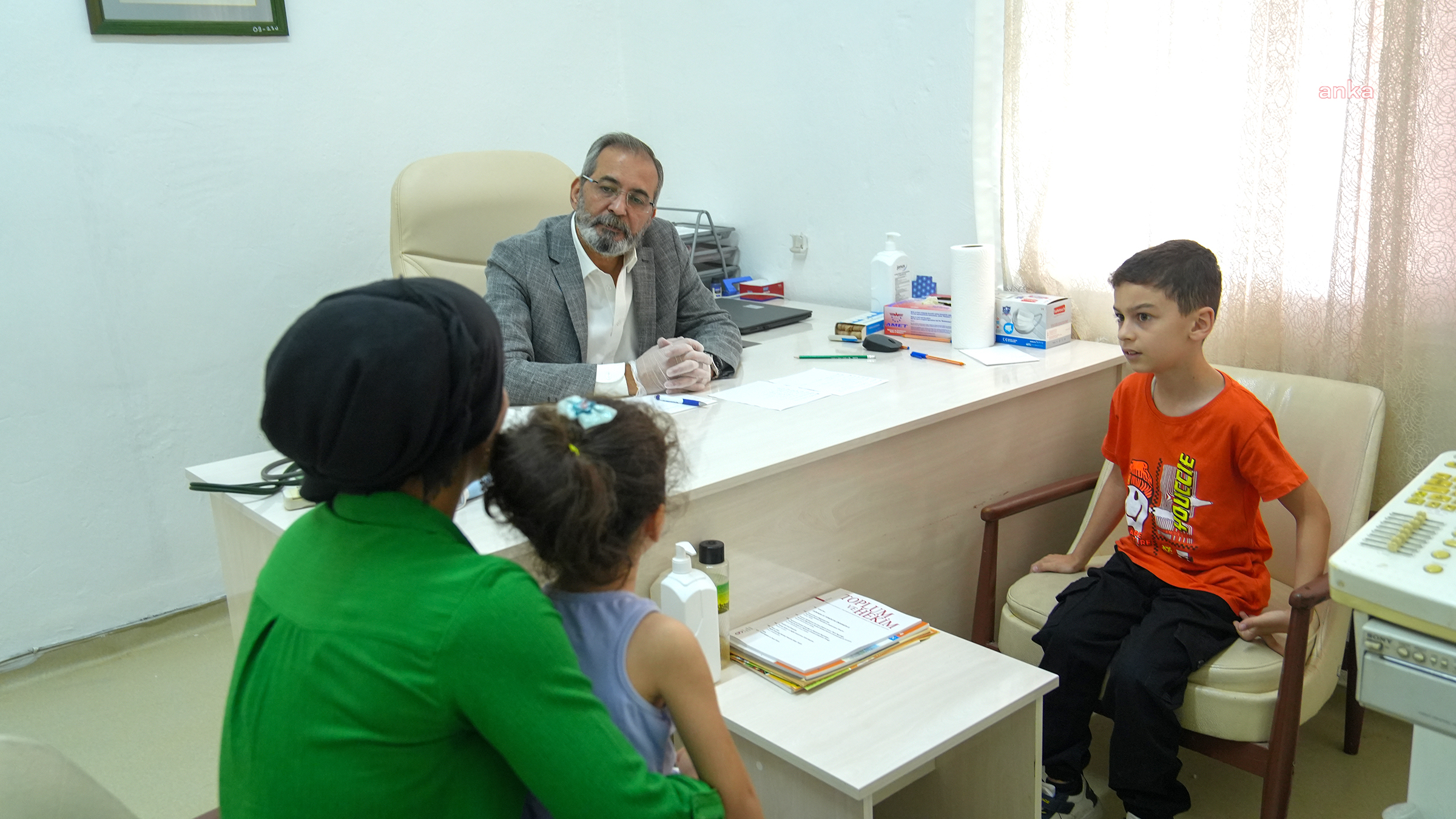 TARSUS BELEDİYE BAŞKANI BOZDOĞAN, VATANDAŞLARIN SAĞLIK SORUNLARINI DİNLEMEYE DEVAM EDİYOR