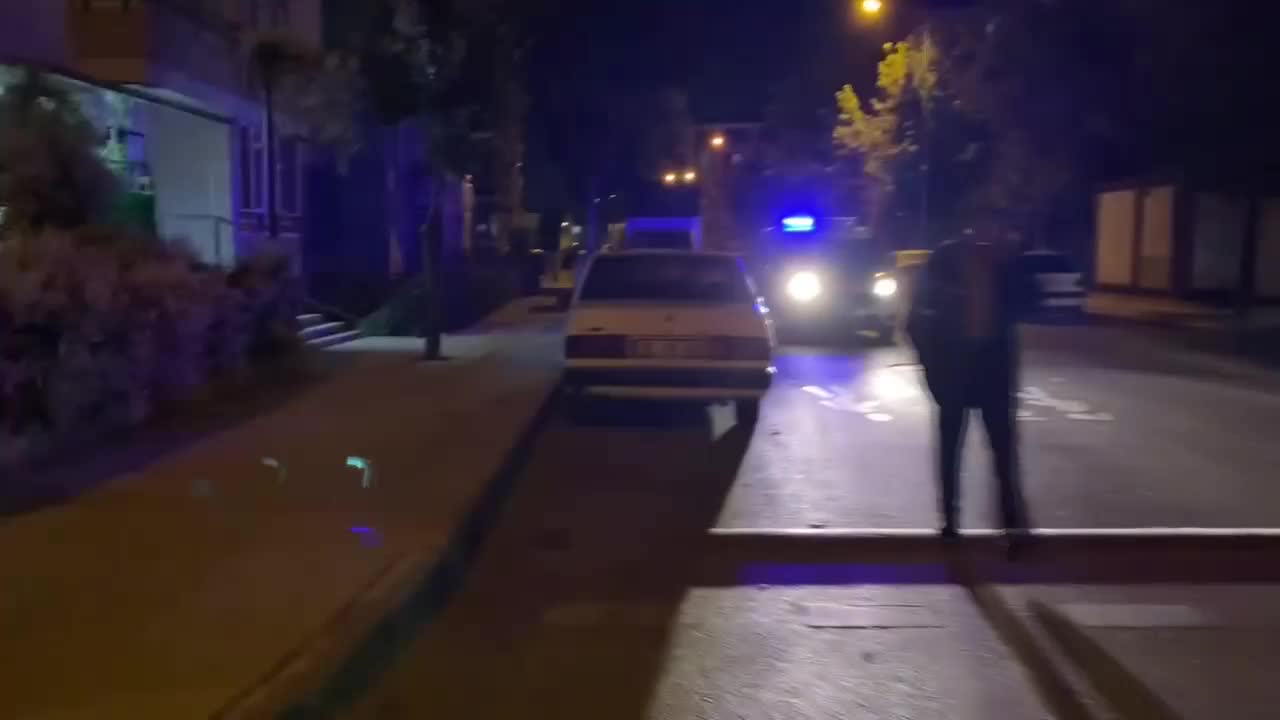ÇORUM’DA BİR VATANDAŞ GÖKYÜZÜNDEKİ UYDULARI  UZAYLI İSTİLASI ZANNEDEREK POLİSTEN YARDIM İSTEDİ