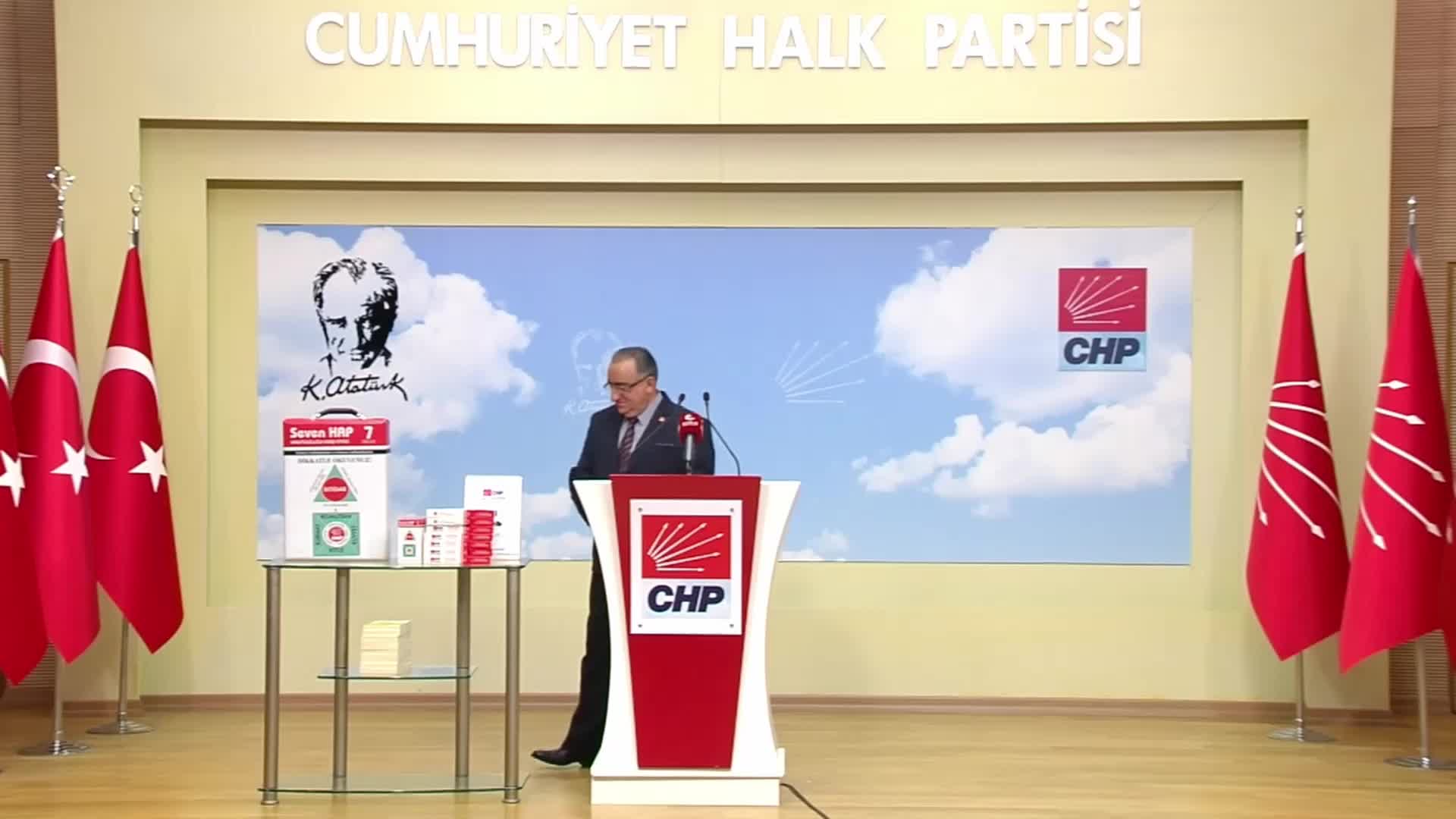 ÜNAL KARAHASAN: “CHP GENEL BAŞKAN ADAYLIĞI AÇIKLAMAYA AMA ÖZÜ İTİBARIYLA CHP GENEL SEKRETERLİĞİ’Nİ İNŞA ETMEYE VE ORADA HİZMET ETMEYE, ADAY OLMAYA GELDİM”
