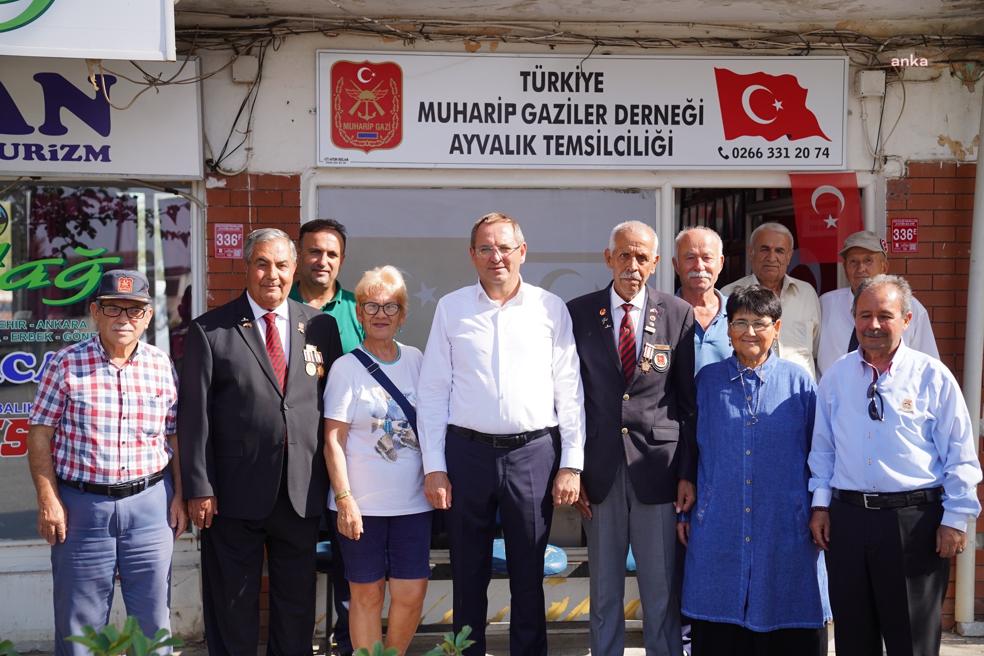 AYVALIK BELEDİYE BAŞKANI MESUT ERGİN’DEN AYVALIKLI GAZİLERE ZİYARET