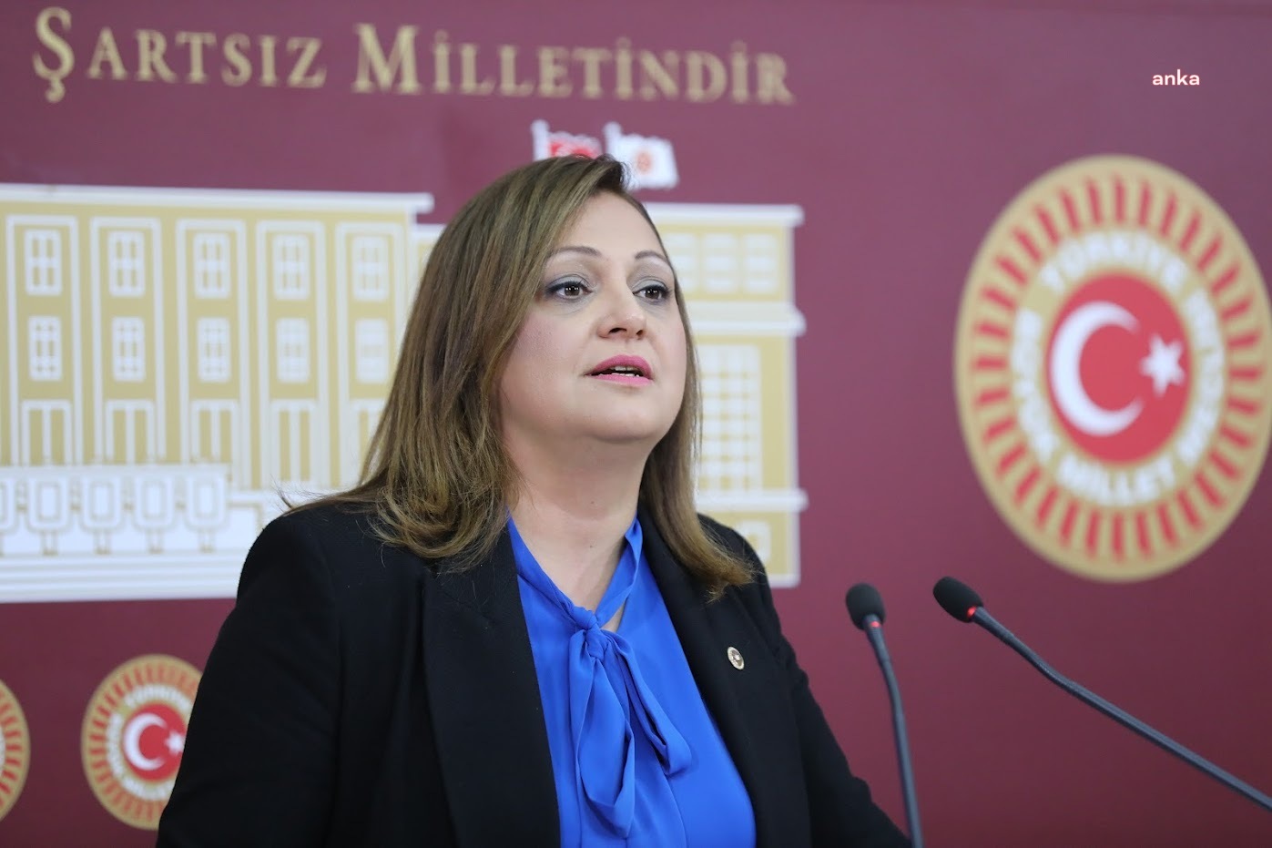 BURCU KÖKSAL'DAN ANAYASA MAHKEMESİ'NE 'EK MTV' TEPKİSİ: "KARARIN REDDEDİLDİĞİNE DAİR SADECE DUYURU YAPILMASI HUKUKA AYKIRIDIR"