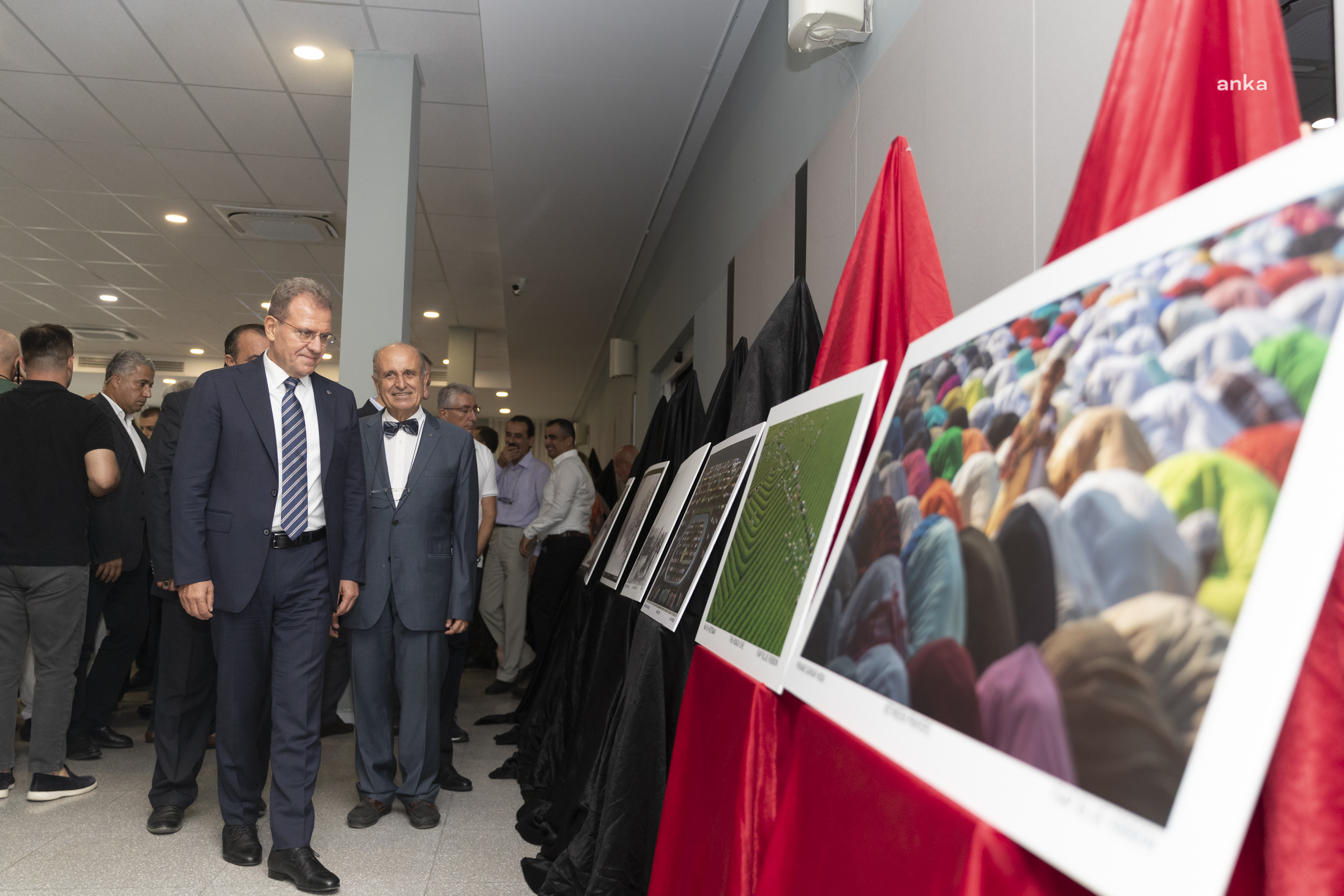 VAHAP SEÇER, ‘İLYAS YILGÖR 3. ULUSLARARASI FOTOĞRAF YARIŞMASI ÖDÜL TÖRENİ’NE KATILDI