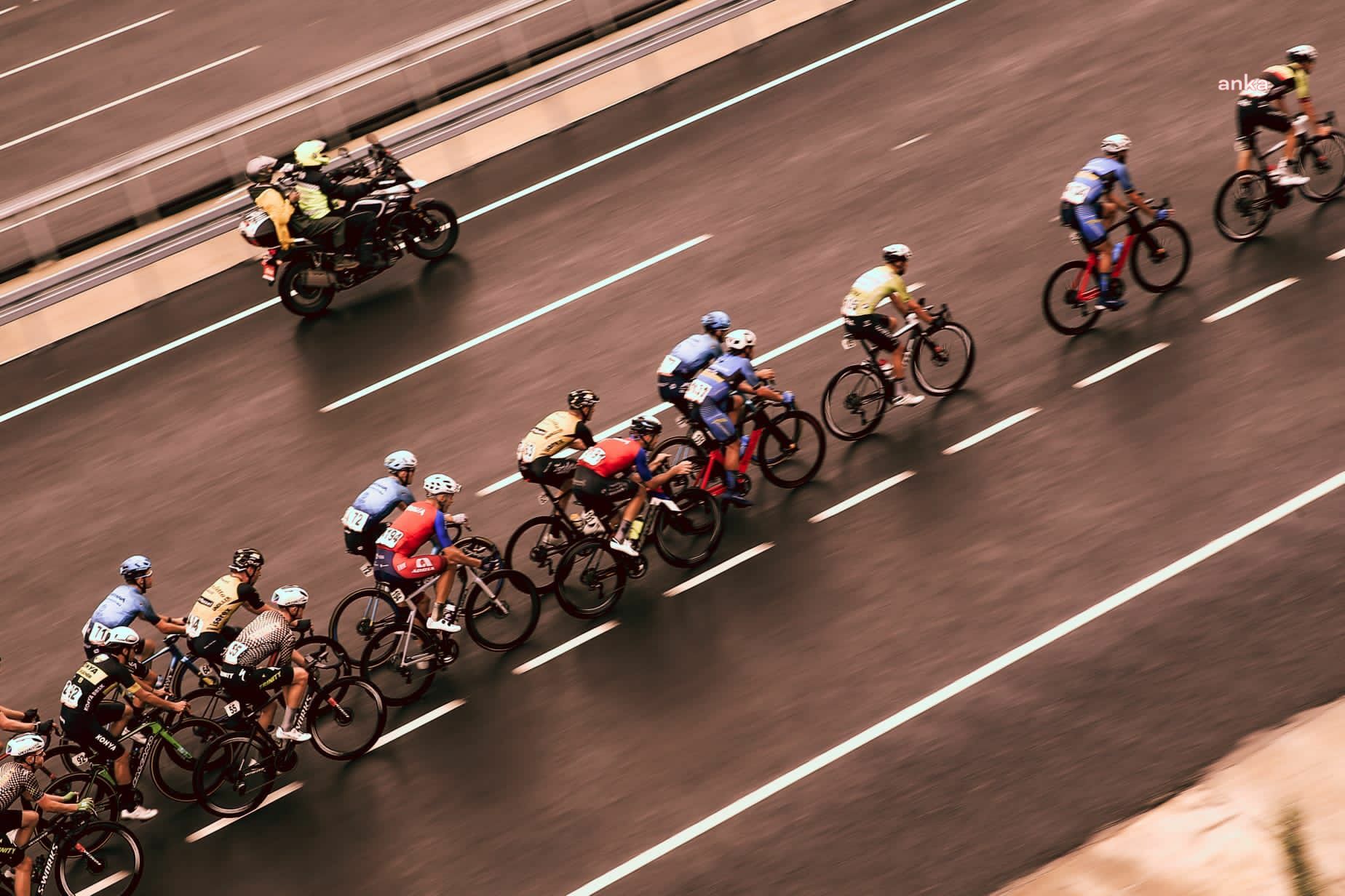 İSTANBUL TRAFİĞİ İÇİN ÖNEMLİ DUYURU: TOUR OF ISTANBUL FİNAL ETABI YAPILACAĞI İÇİN YARIN SABAH BAZI YOLLAR TRAFİĞE KAPATILACAK