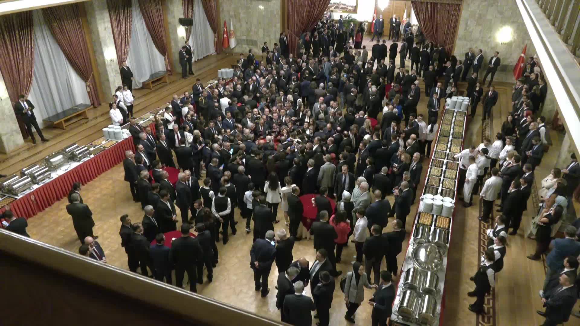 TBMM'DE YENİ YASAMA YILININ AÇILIŞI İÇİN RESEPSİYON DÜZENLENDİ