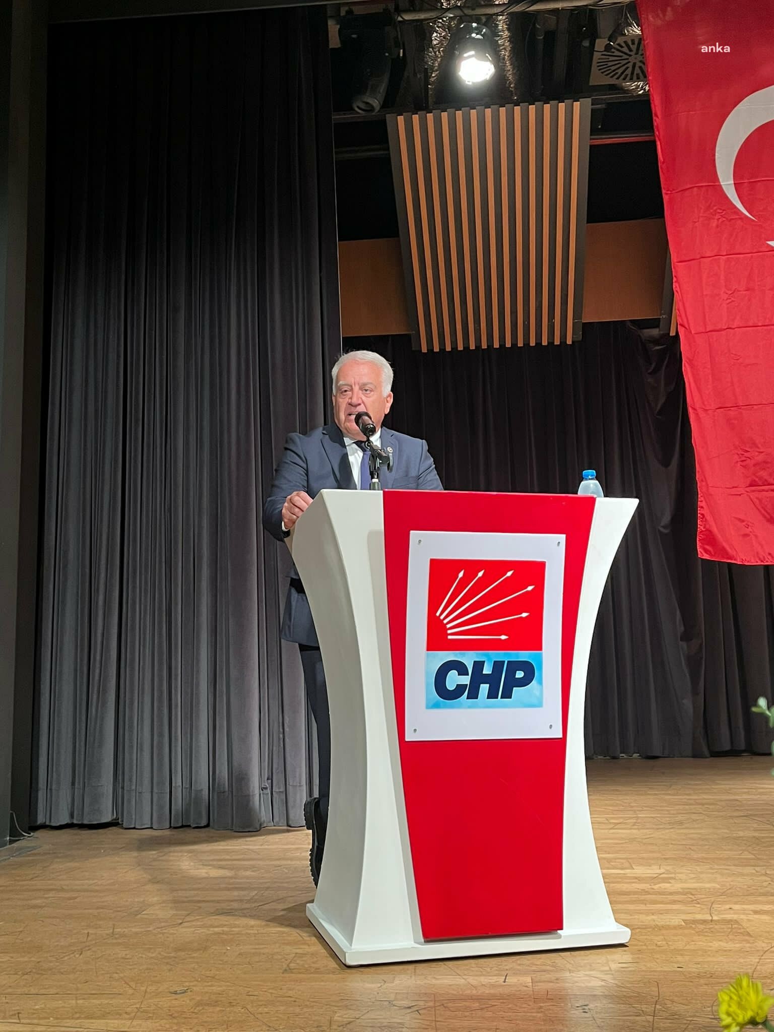 TAHSİN BECAN: “2022’DE HER BEBEK 1 MİLYON TL KREDİ, KREDİ KARTI VE KREDİLİ MEVDUAT HESABI BORCUYLA DÜNYAYA GELDİ; BORÇLARI BİR YAŞINA GELMEDEN HAZİRAN SONUNDA 1,6 MİLYON TL’YE ÇIKTI”