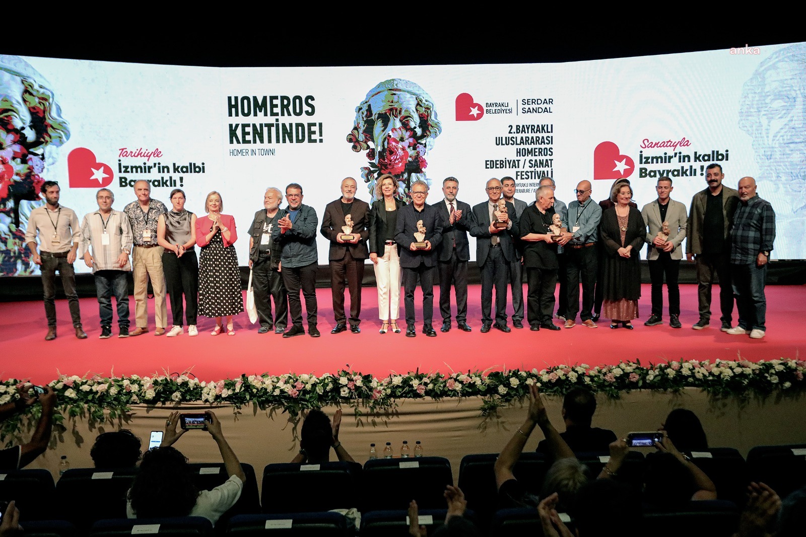 ULUSLARARASI HOMEROS FESTİVALİ’NE GÖRKEMLİ KAPANIŞ