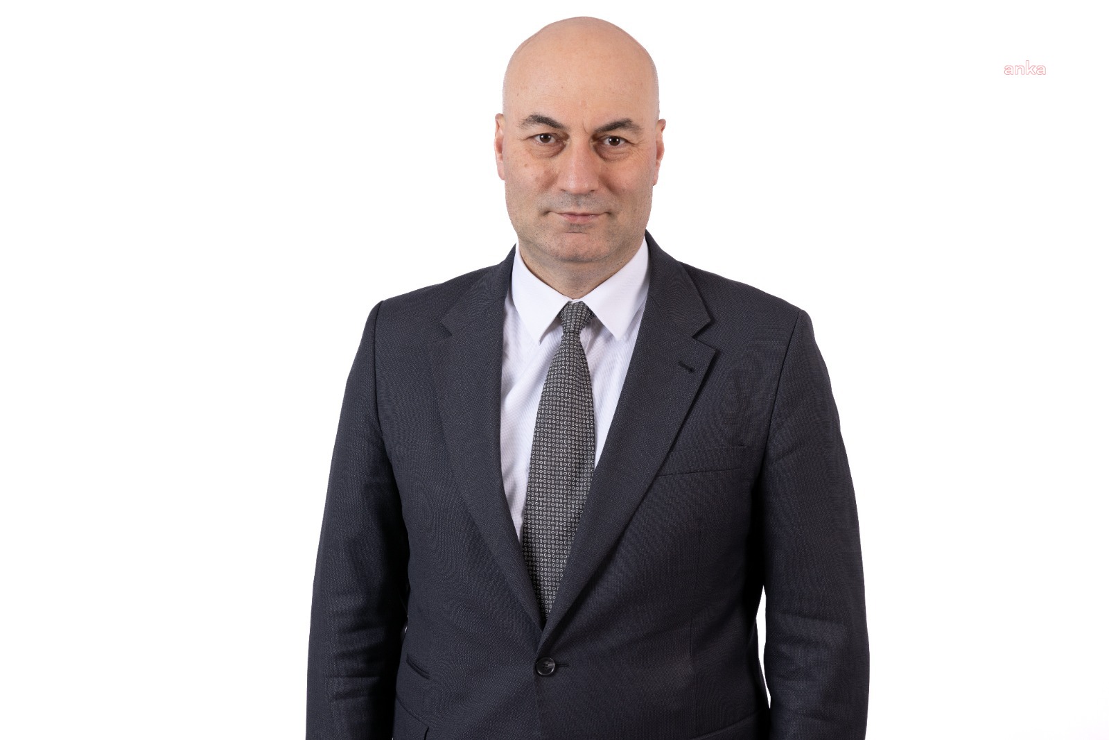 FETHİ AÇIKEL: “ÇAĞRIMIZ SONRASI YSK’NIN KARARIYLA ADRES DEĞİŞİKLİĞİ İÇİN YENİ İMKAN TANINMASI OLUMLU BİR GELİŞME”