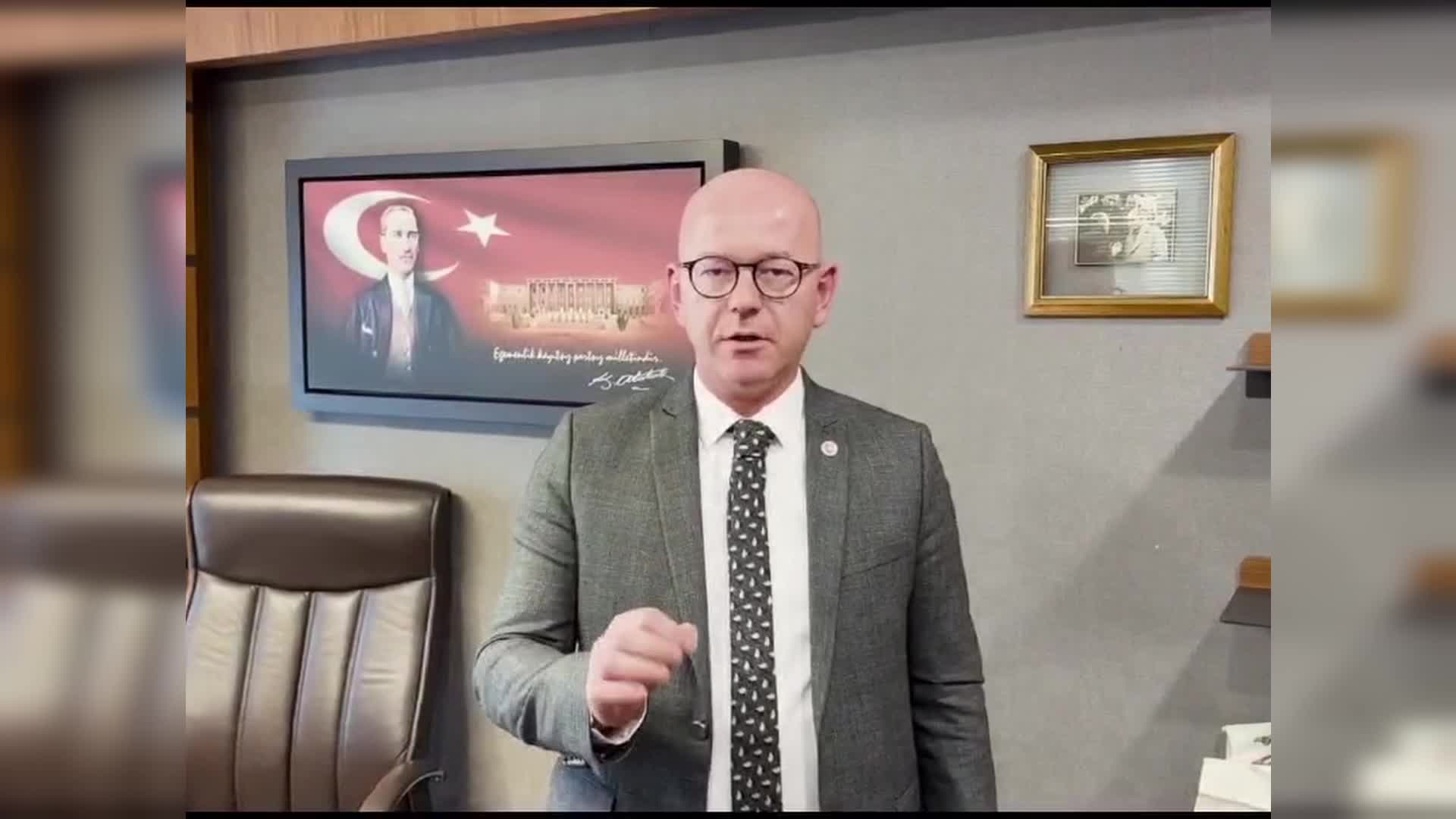 SERKAN SARI: “BİLİM İNSANLARINA VE TOPLUMA TELKİNDE BULUNMAK YERİNE SALGIN DAHA FAZLA YAYGINLAŞMADAN GEREKLİ TEDBİRLERİ ALMASI KONUSUNDA BAKAN KOCA’YA BİR DEFA DAHA ÇAĞRIDA BULUNUYORUZ”