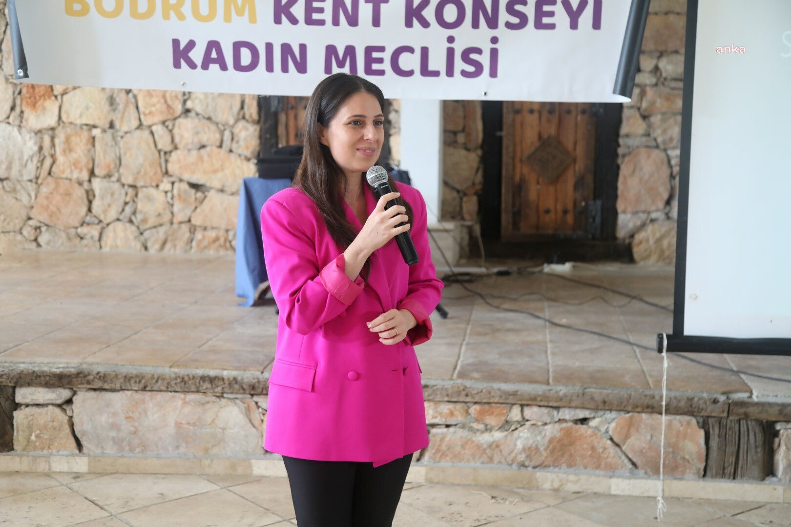 BODRUM'DA KADINLAR, SİYASET ATÖLYESİNDE BİR ARAYA GELDİ