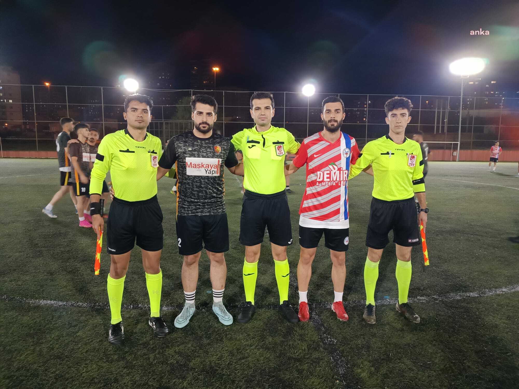 SEYHAN’DA BAŞKANLIK KUPASI FUTBOL TURNUVASI BAŞLADI