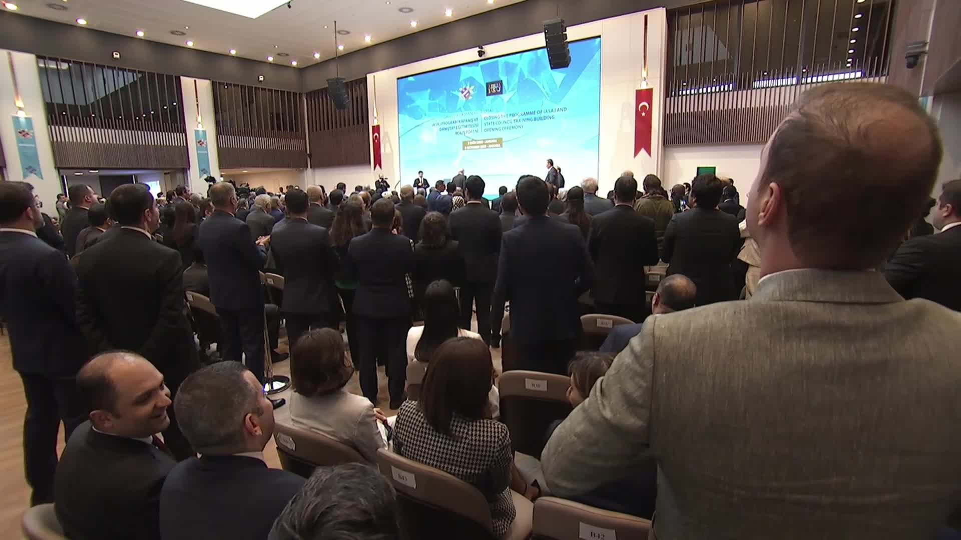 ERDOĞAN: "VESAYETÇİLERİN 27 MAYIS 1960 DARBESİ İLE TÜRKİYE'NİN AYAĞINA VURDUĞU 12 EYLÜL REJİMİNİN PERÇİNLEDİĞİ PRANGALARIN SÖKÜLÜP ATILMA VAKTİ ARTIK GELMİŞTİR"