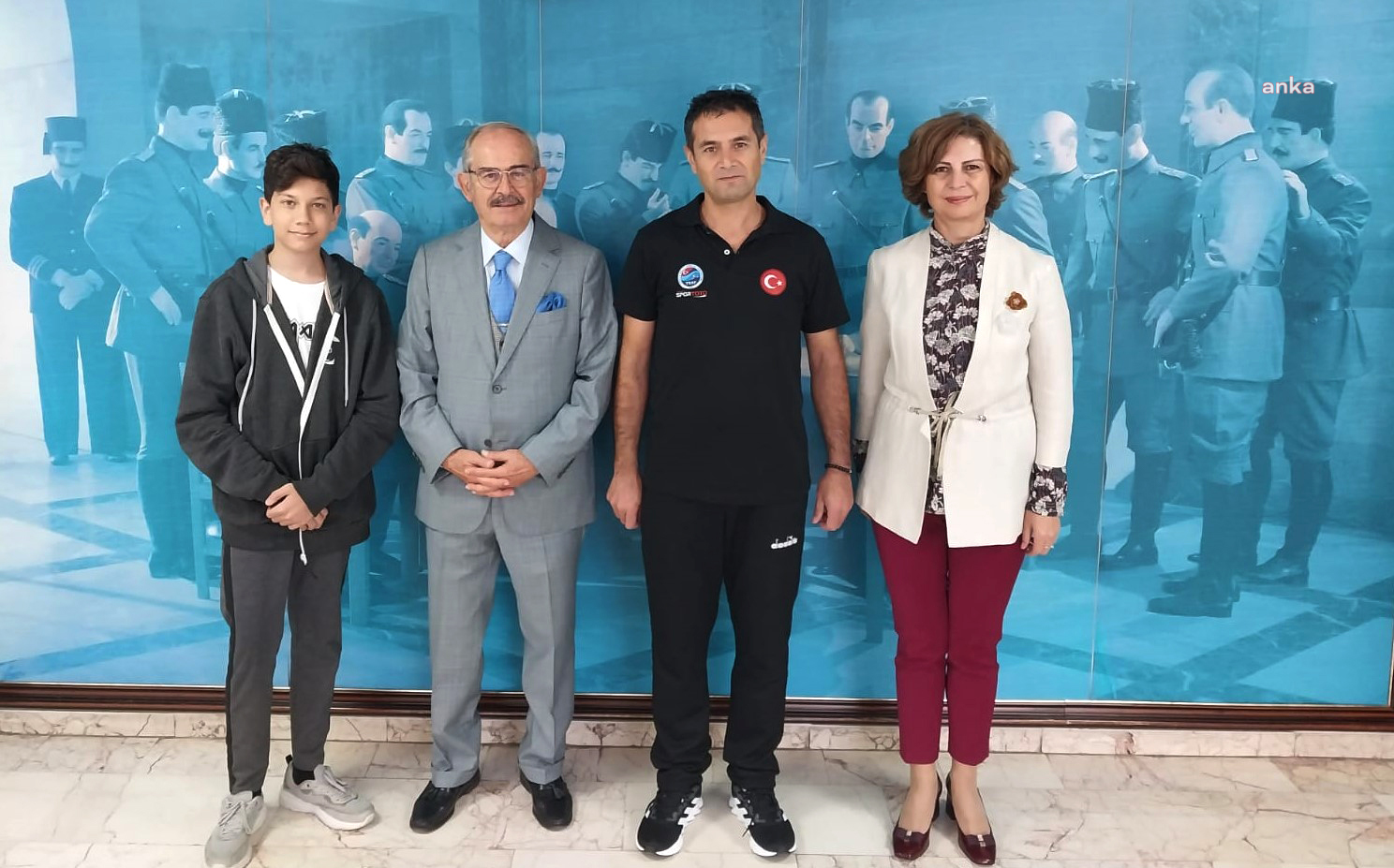 YILMAZ BÜYÜKERŞEN, MİLLİ SPORCUYU KONUK ETTİ, BAŞARILAR DİLEDİ