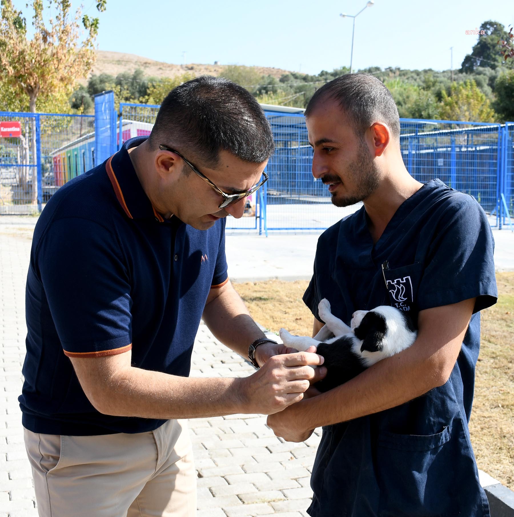 KUŞADASI BELEDİYESİ CAN DOSTLARI ÇOCUKLARLA BULUŞTURDU
