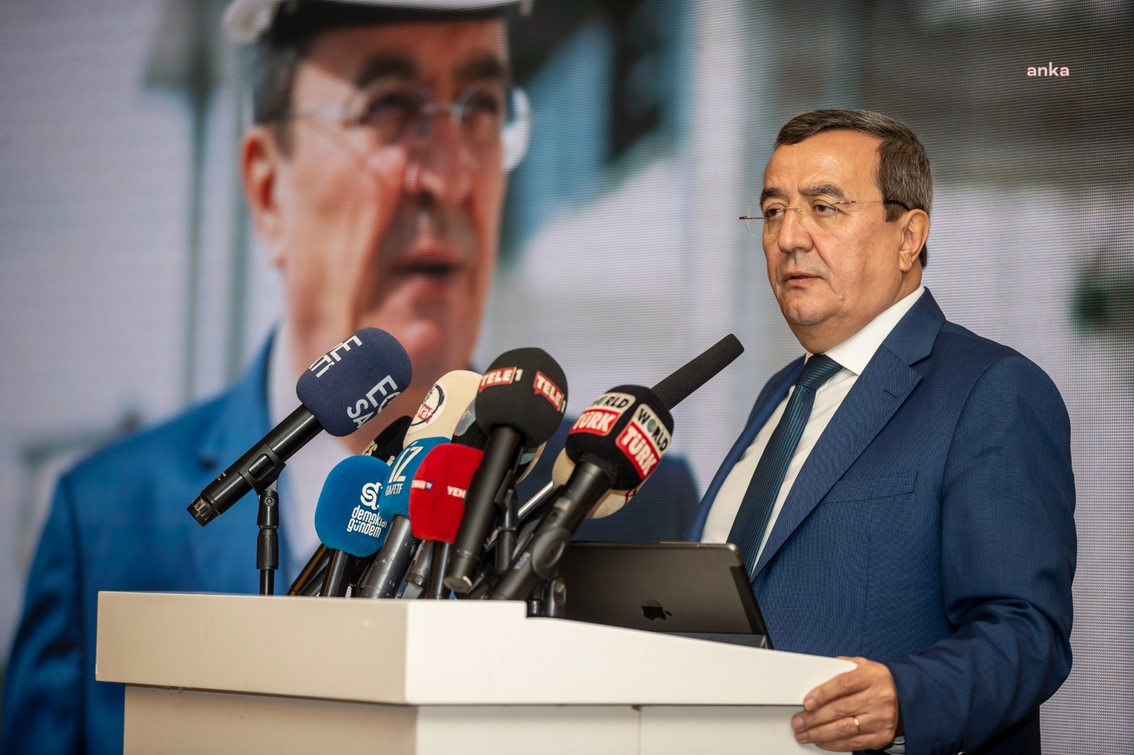 BELEDİYE BAŞKANI ABDÜL BATUR, KONAK’TA HİZMET DOLU DÖRT BUÇUK YILINI ANLATTI