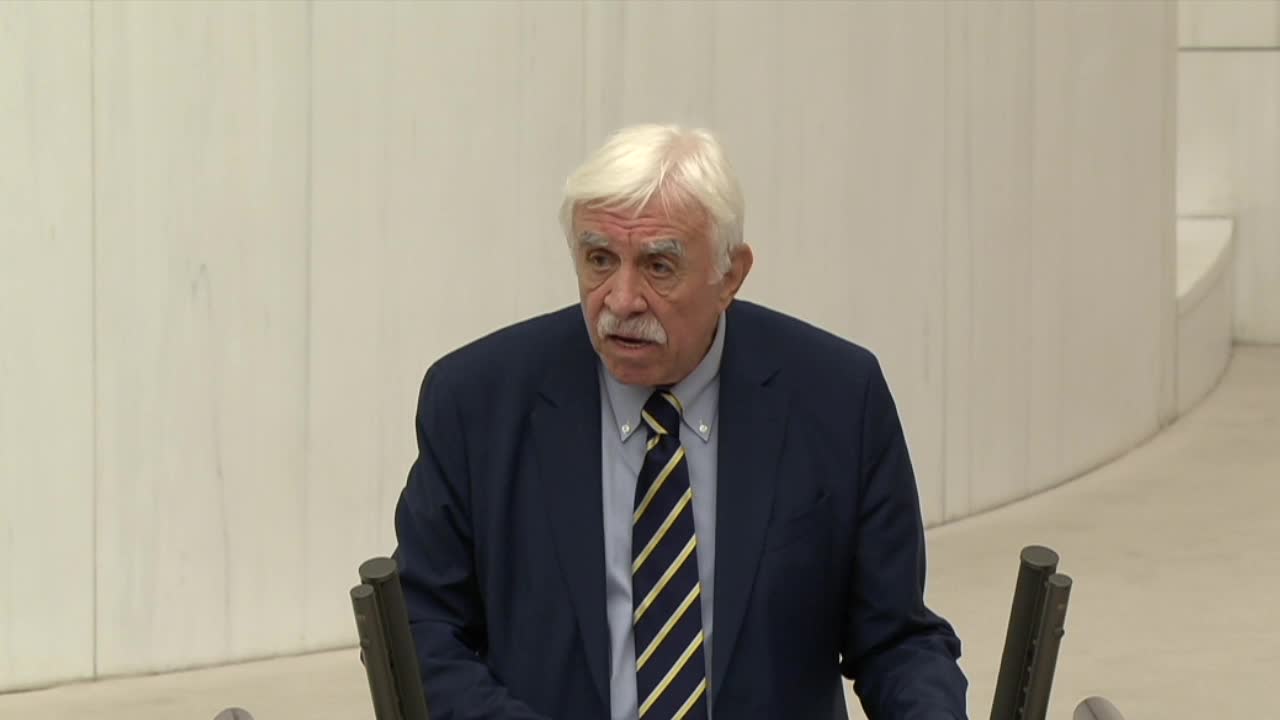 CENGİZ ÇANDAR: “EĞER TÜRKİYE'NİN İMZASININ ŞEREFİNİ KORUYORSANIZ, ANAYASA’YA UYACAKSINIZ, DEMİRTAŞ’I, KAVALA’YI SERBEST BIRAKACAKSINIZ”