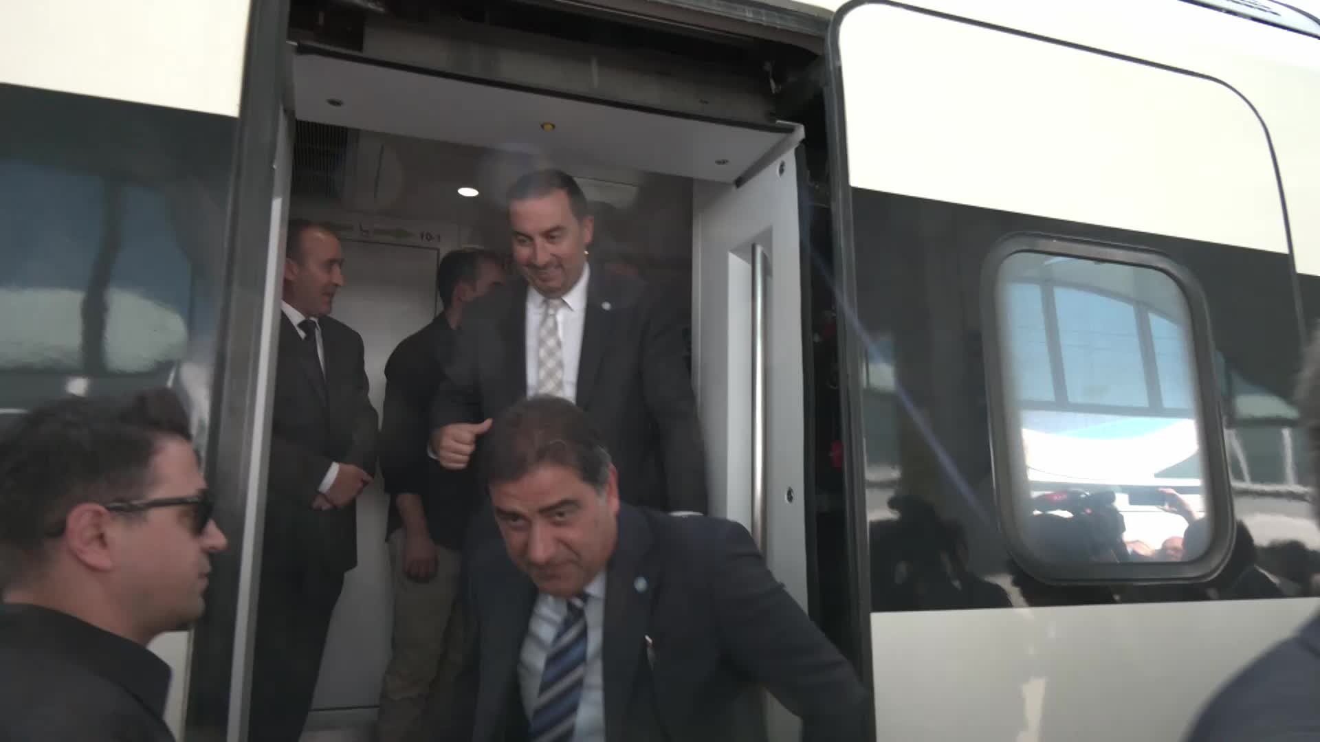 AKŞENER, ESKİŞEHİR’DE HALK OYUNLARIYLA KARŞILANDI