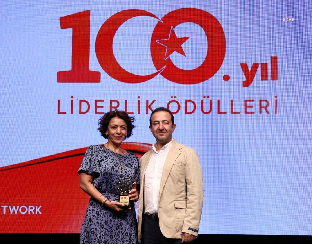 KIDZANIA İSTANBUL’A ‘LEADERSHIP IN SALES AWARDS’TAN 100. YIL LİDERLİK ÖDÜLÜ