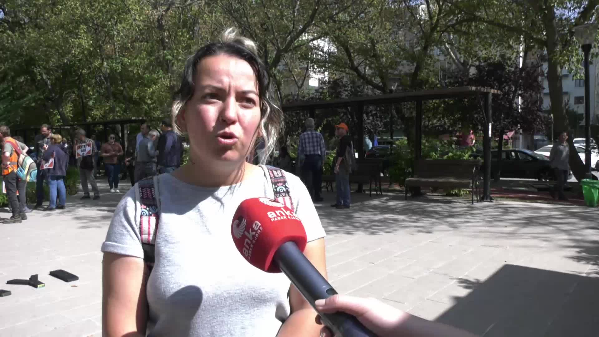 HATAYLI DEPREMZEDELER ANKARA'DA... DEPREMZEDE EDİBE GÜZEL: "KIŞ GELİYOR. NE YAPACAĞIMIZI ŞAŞIRDIK. ZOR GÜNLER YAŞIYORUZ, ÇADIRLARIN İÇİ SU DOLDU"