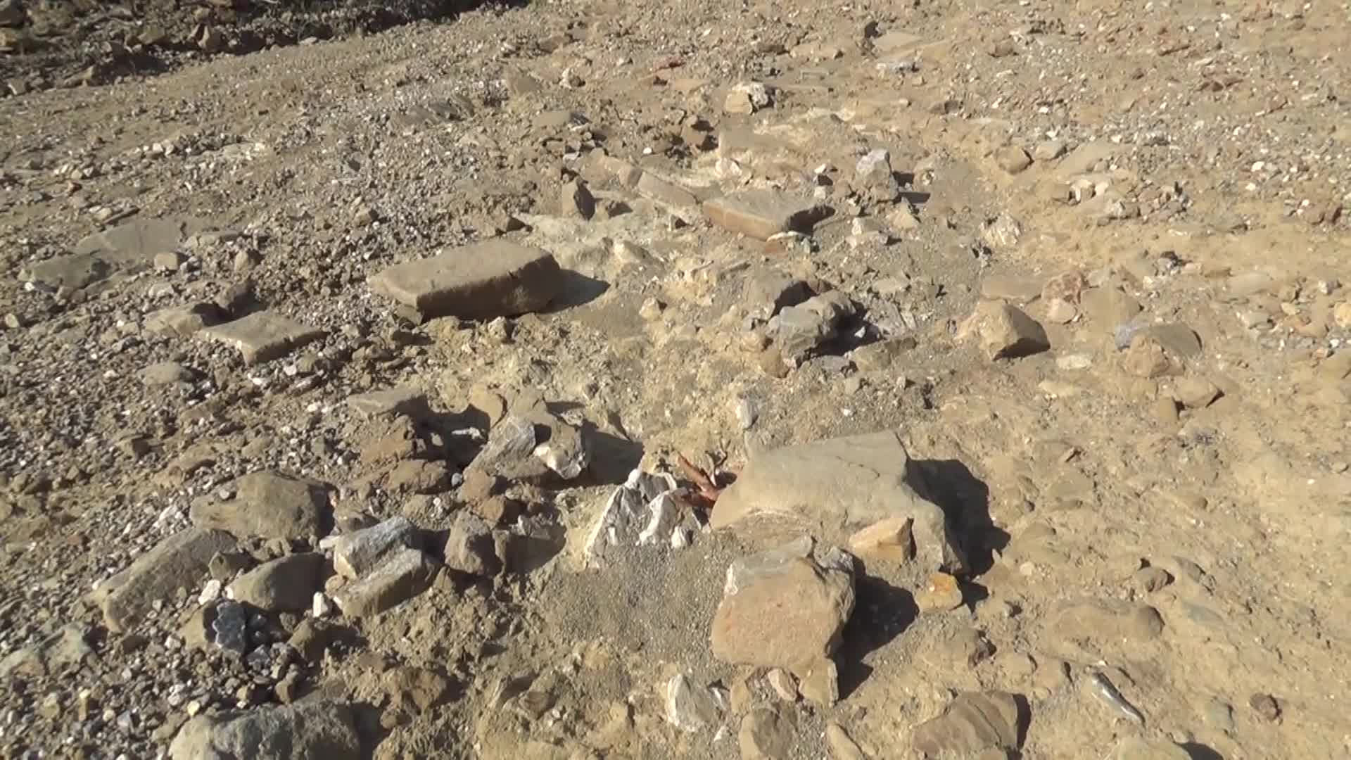 KÖYLERİNDE 50 YILDIR YOL VE SU PROBLEMİ YAŞAYAN KAHRAMANMARAŞLI VATANDAŞ: "TRAKTÖRLE SU TAŞIYORUM MAZOTUN LİTRESİ OLMUŞ 41,5 LİRA"