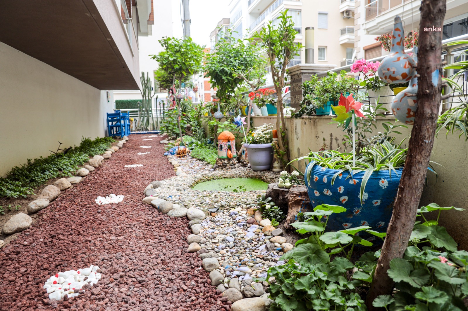 KARŞIYAKA’DA 21. EN GÜZEL BALKON BAHÇE YARIŞMASI’NA BAŞVURULAR BAŞLADI