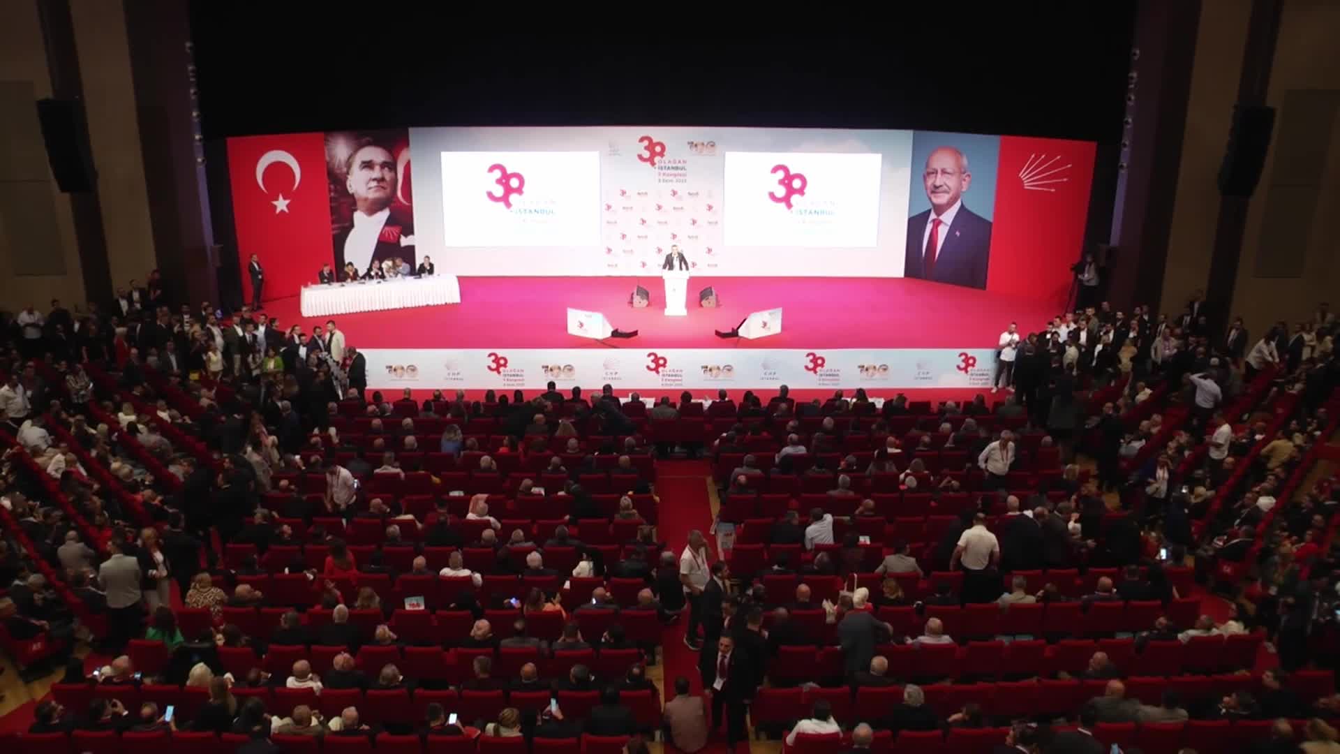 CHP İSTANBUL İL KONGRESİ... MÜSLİM SARI: “STATÜKONUN TEMSİLCİSİ, PARÇASI OLANLAR DEĞİŞİMİN AKTÖRÜ OLAMAZLAR”